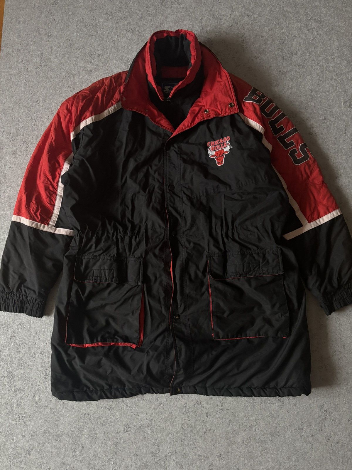 Starter VINTAGE STARTER CHICAGO BULLS JACKET Size US XL / EU 56 / 4 - 1 Thumbnail
