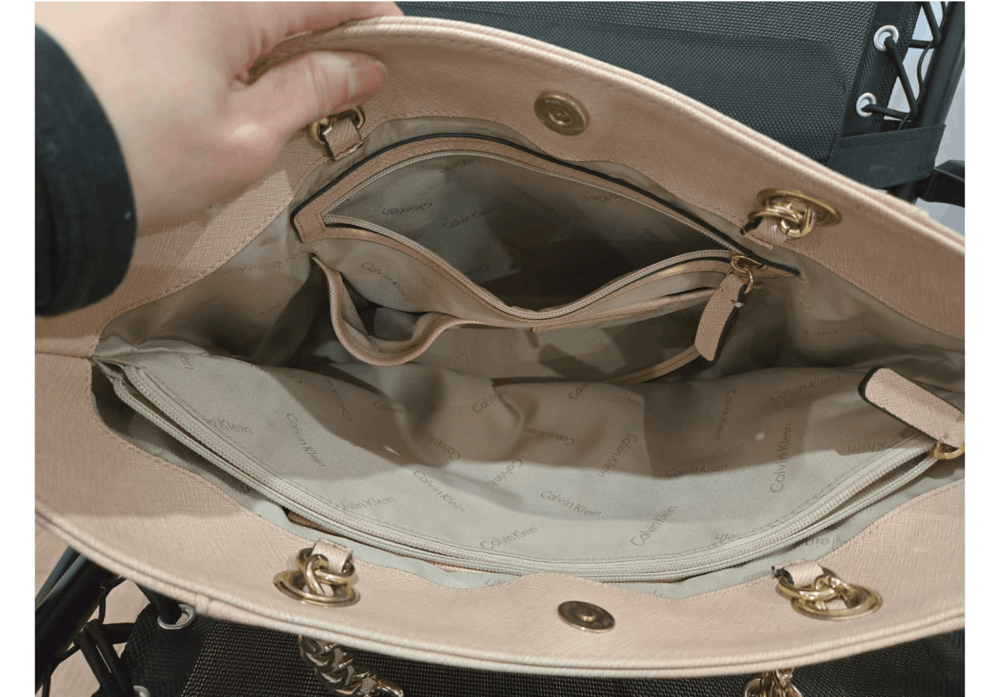 Calvin Klein Calvin Klein Key Item Chain Saffiano tote Size ONE SIZE - 3 Thumbnail
