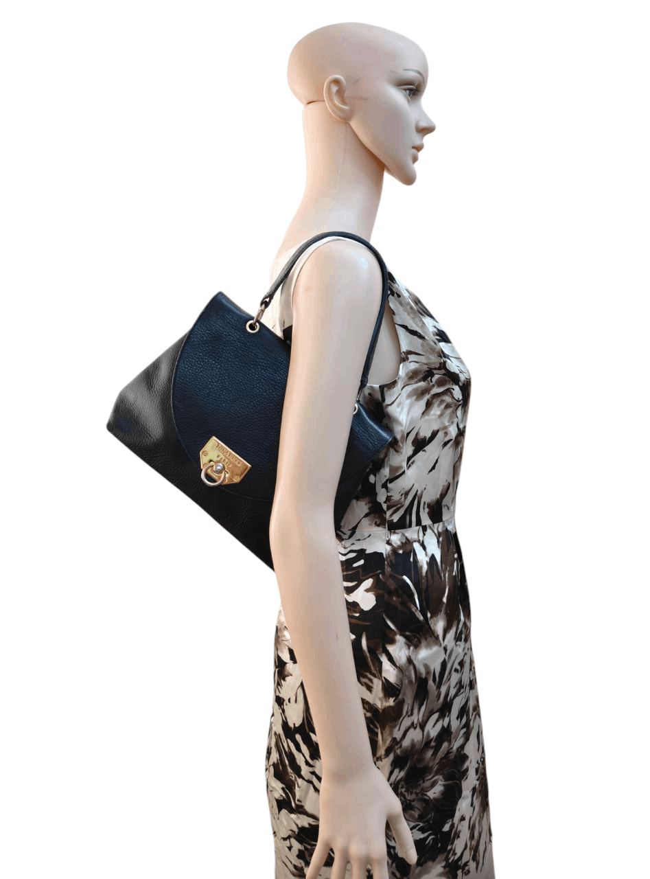 Nina Ricci 💥LAST CALL💥 Vintage Nina Ricci Black Leather Handbag Size ONE SIZE - 1 Thumbnail