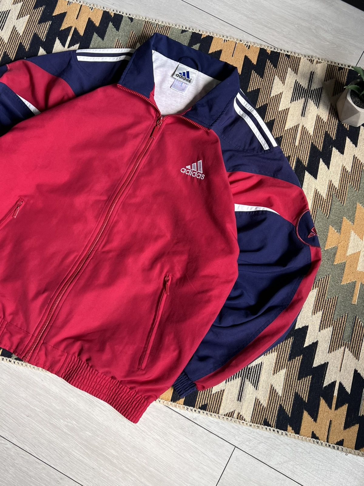 Adidas Vintage Adidas 3 Stripes Nylon Jacket Size US M / EU 48-50 / 2 - 3 Thumbnail