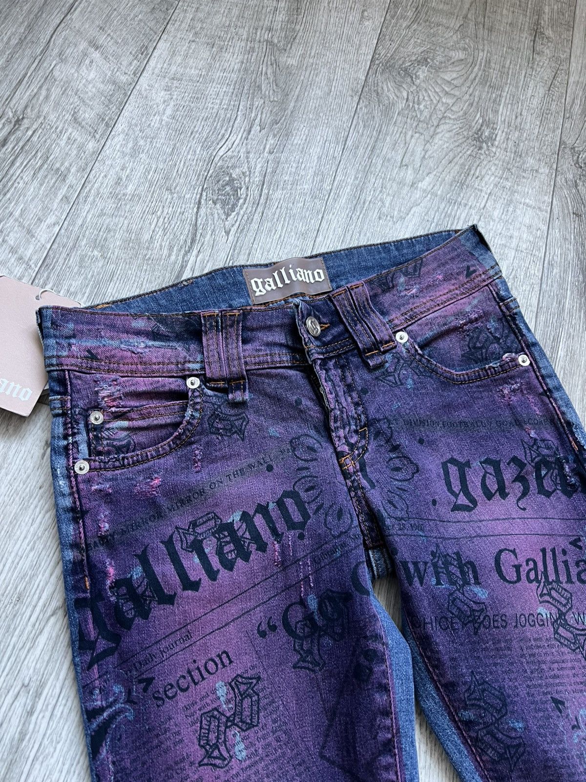 John Galliano New! RARE Crazy Archive John Galliano Y2k Newspaper Glamour Size 26" / US 2 / IT 38 - 5 Thumbnail