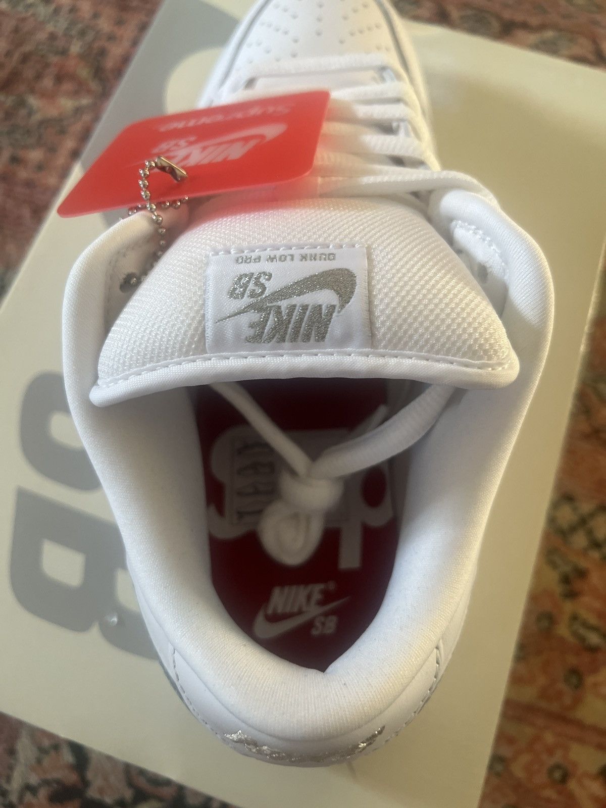Nike × Supreme Supreme Nike SB dunk low Size US 11 / EU 44 - 5 Thumbnail