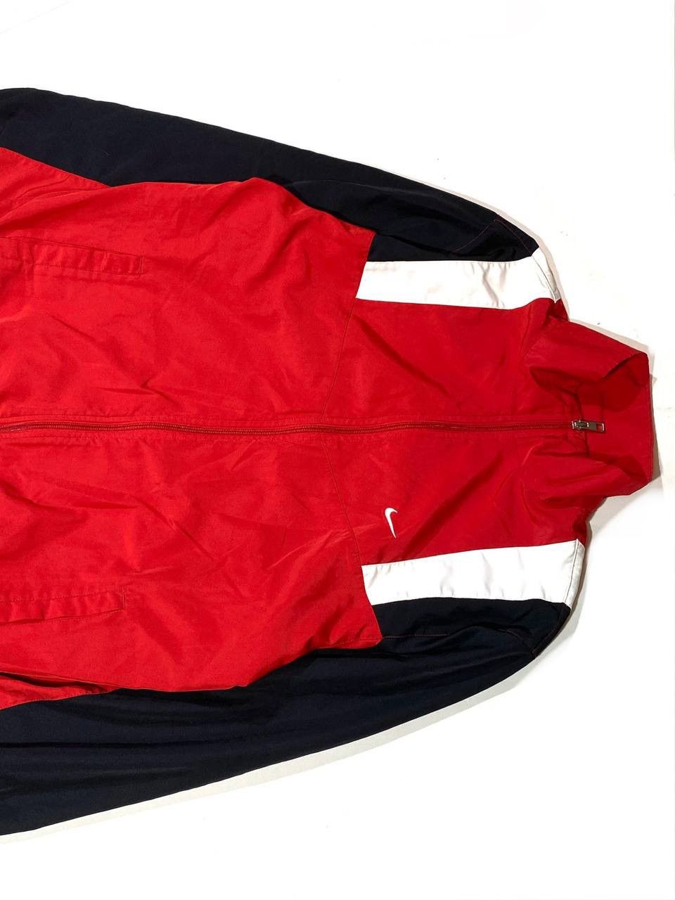 Nike × Vintage Vintage Y2K Red Windbreaker Light Jacket Size US L / EU 52-54 / 3 - 6 Thumbnail