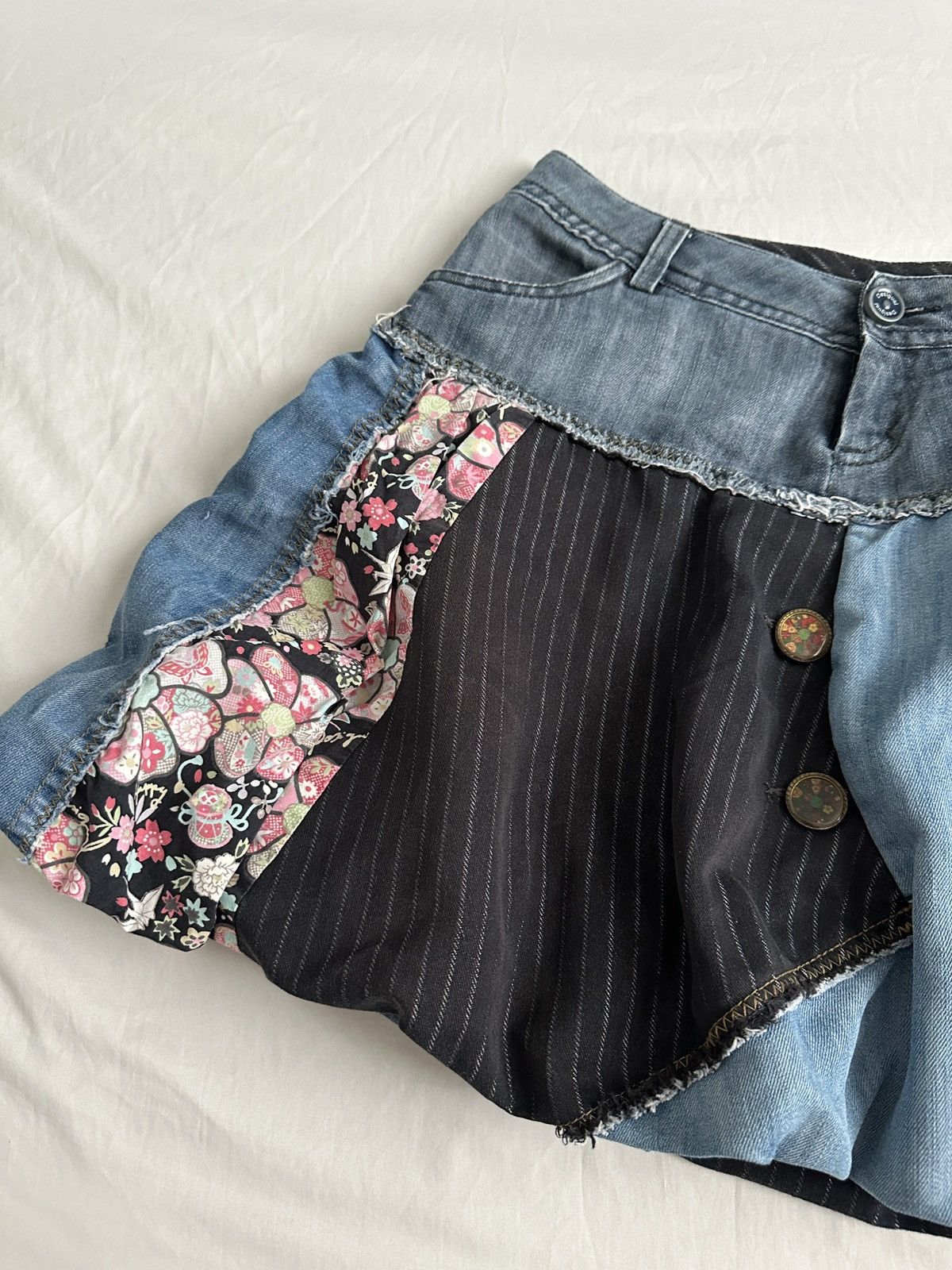 Japanese Brand × Vintage Desigual Unique Mini Skirt Size 30" / US 8 / IT 44 - 2 Thumbnail