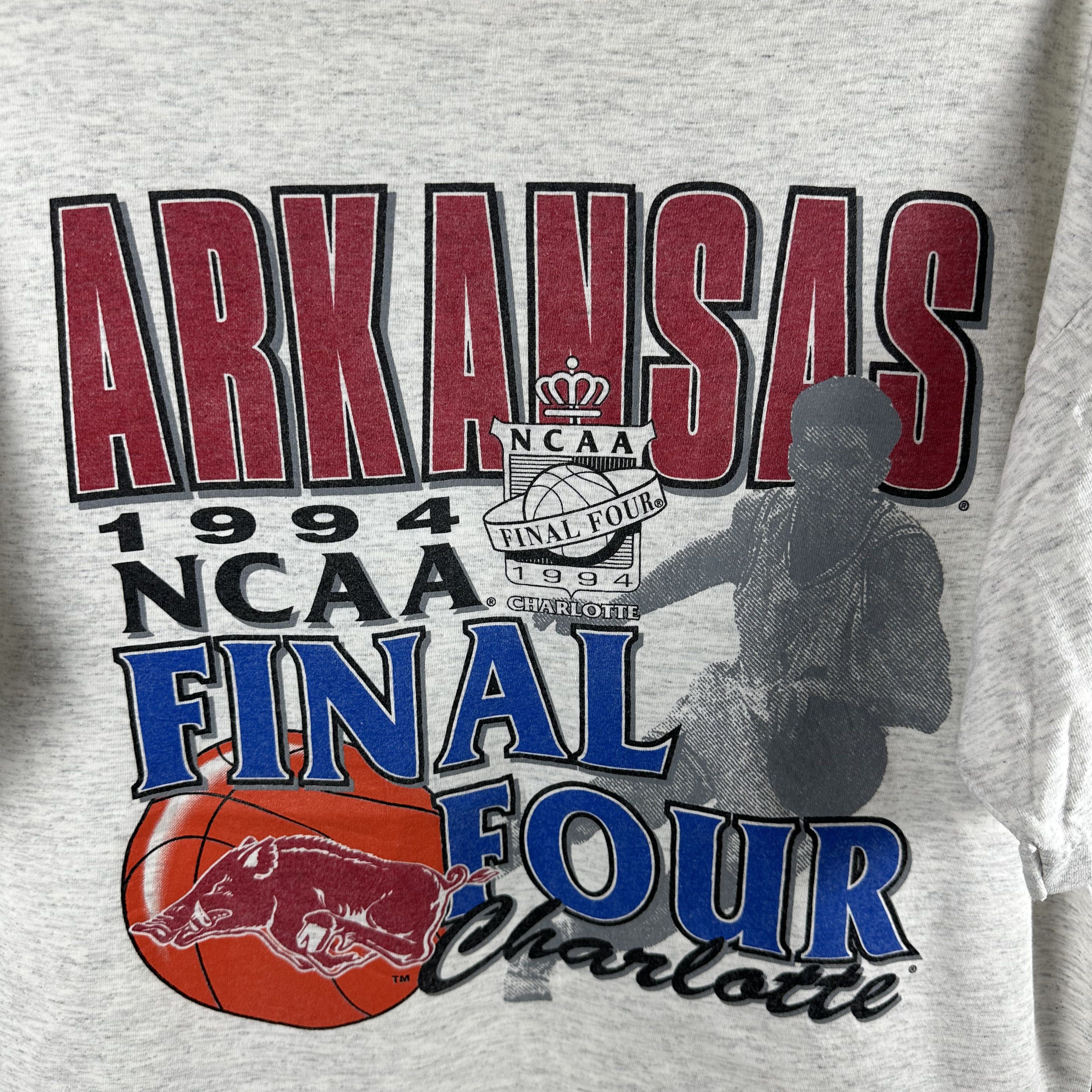 Vintage ​​​1994 Arkansas Razorbacks NCAA Basketball Final Four​ Tee Size US XL / EU 56 / 4 - 2 Thumbnail