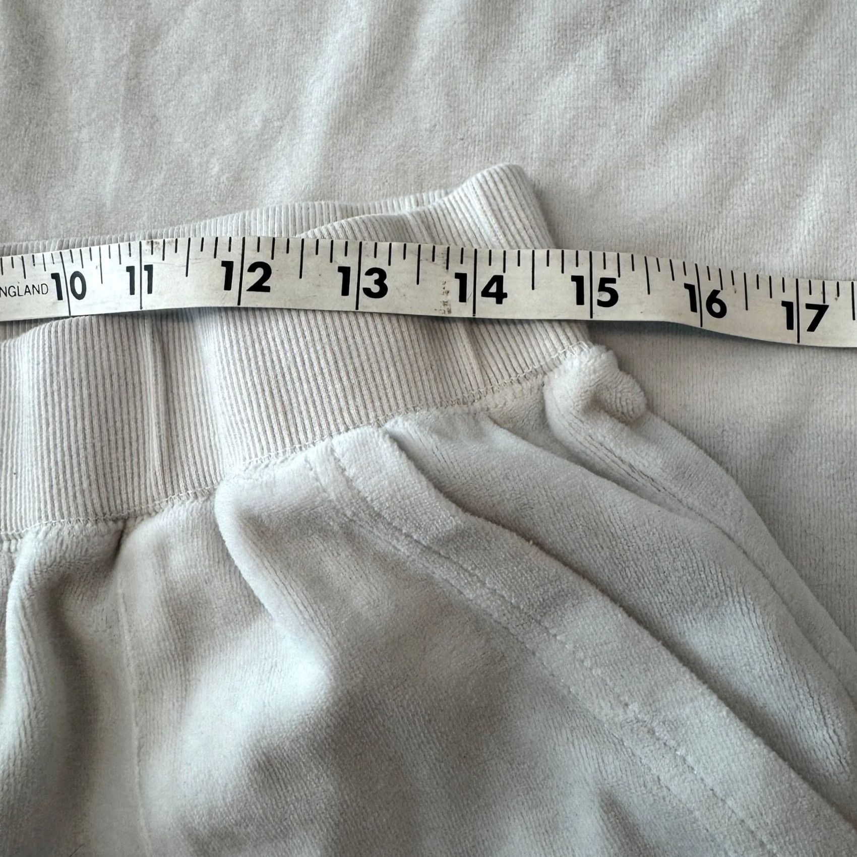 Juicy Couture VINTAGE Juicy Couture Mcbling Velour Wide Leg Flare Coquette Sweatpants 0X Womens Plus Size White Size 40" / US 18 - 4 Thumbnail