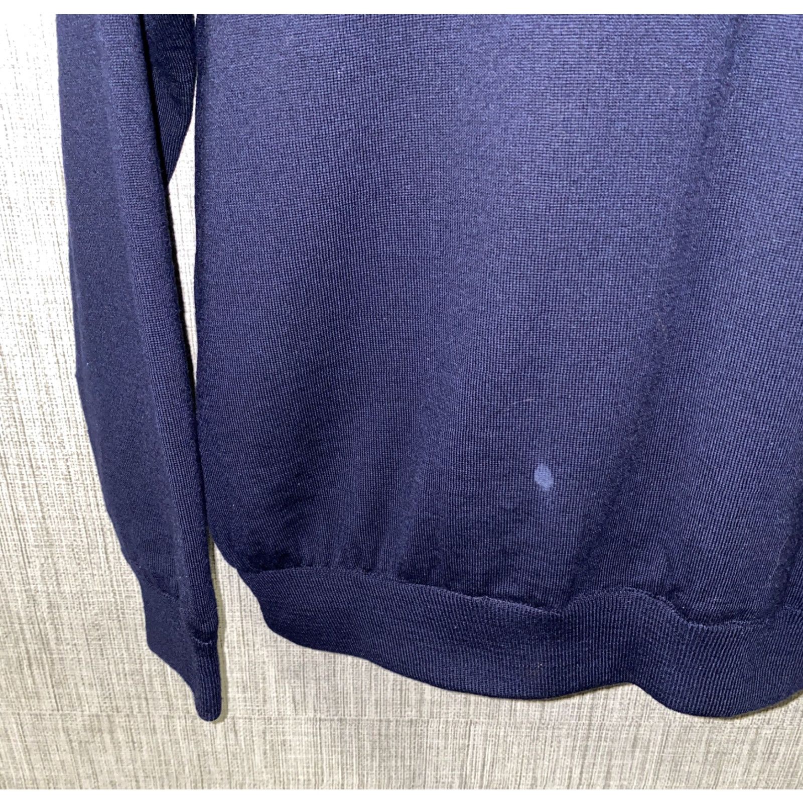 Oscar Jacobson Oscar Jacobson Mens Navy Blue Merino Wool Storm V-Neck Sweater L Mens V-Neck Sweater Size US L / EU 52-54 / 3 - 4 Thumbnail