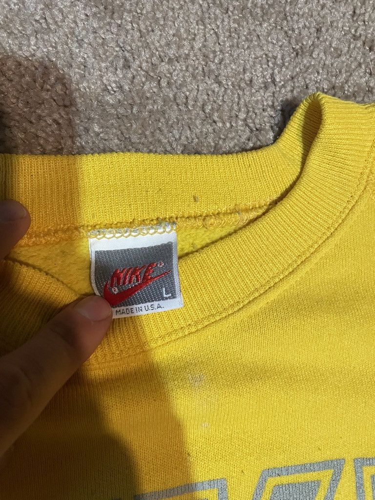 Nike Vintage Nike Crewneck Medium Size US M / EU 48-50 / 2 - 3 Thumbnail