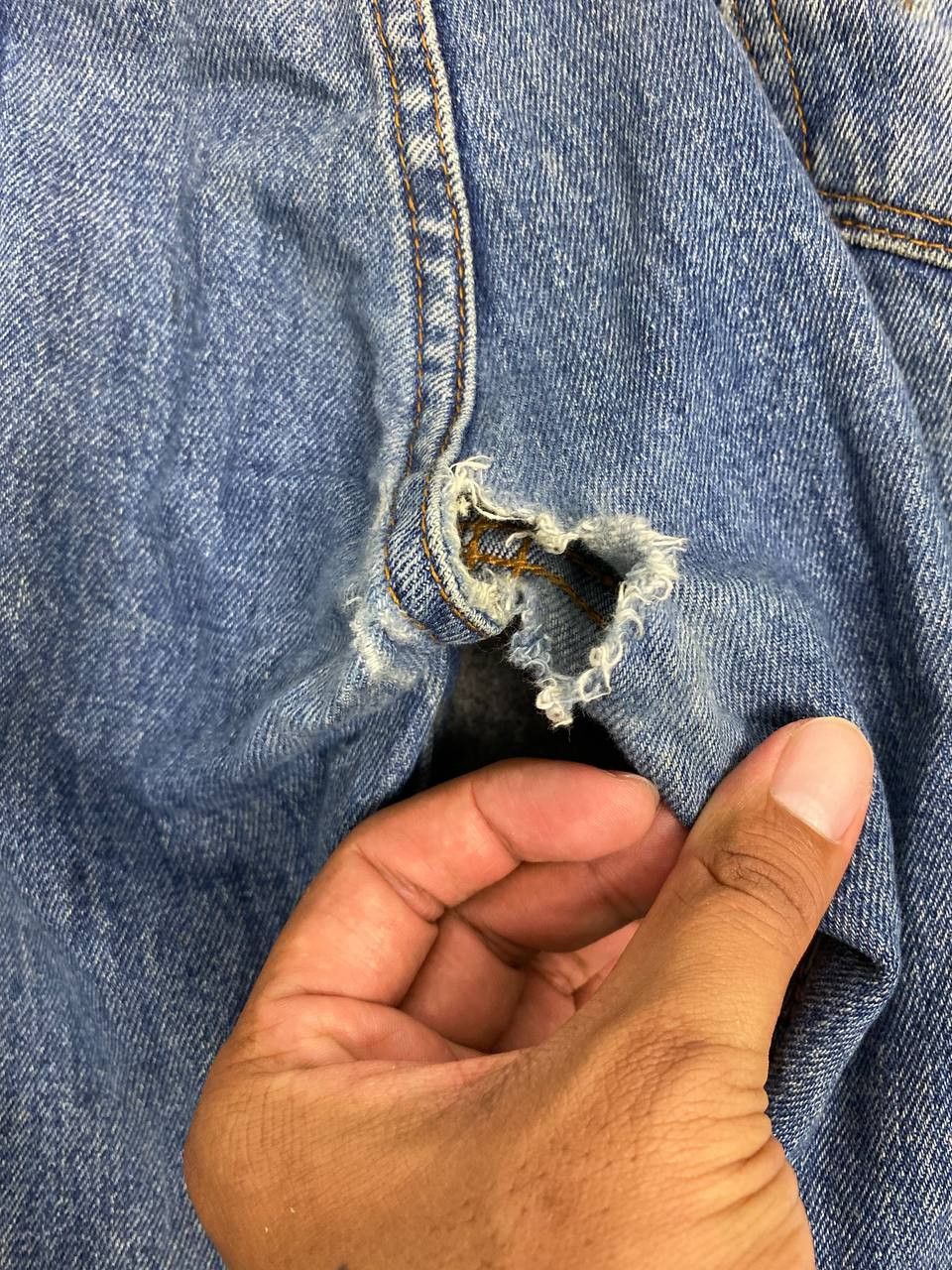 Levi's levis 505 relaxed fit distressed denim nice design Size US 36 / EU 52 - 4 Thumbnail