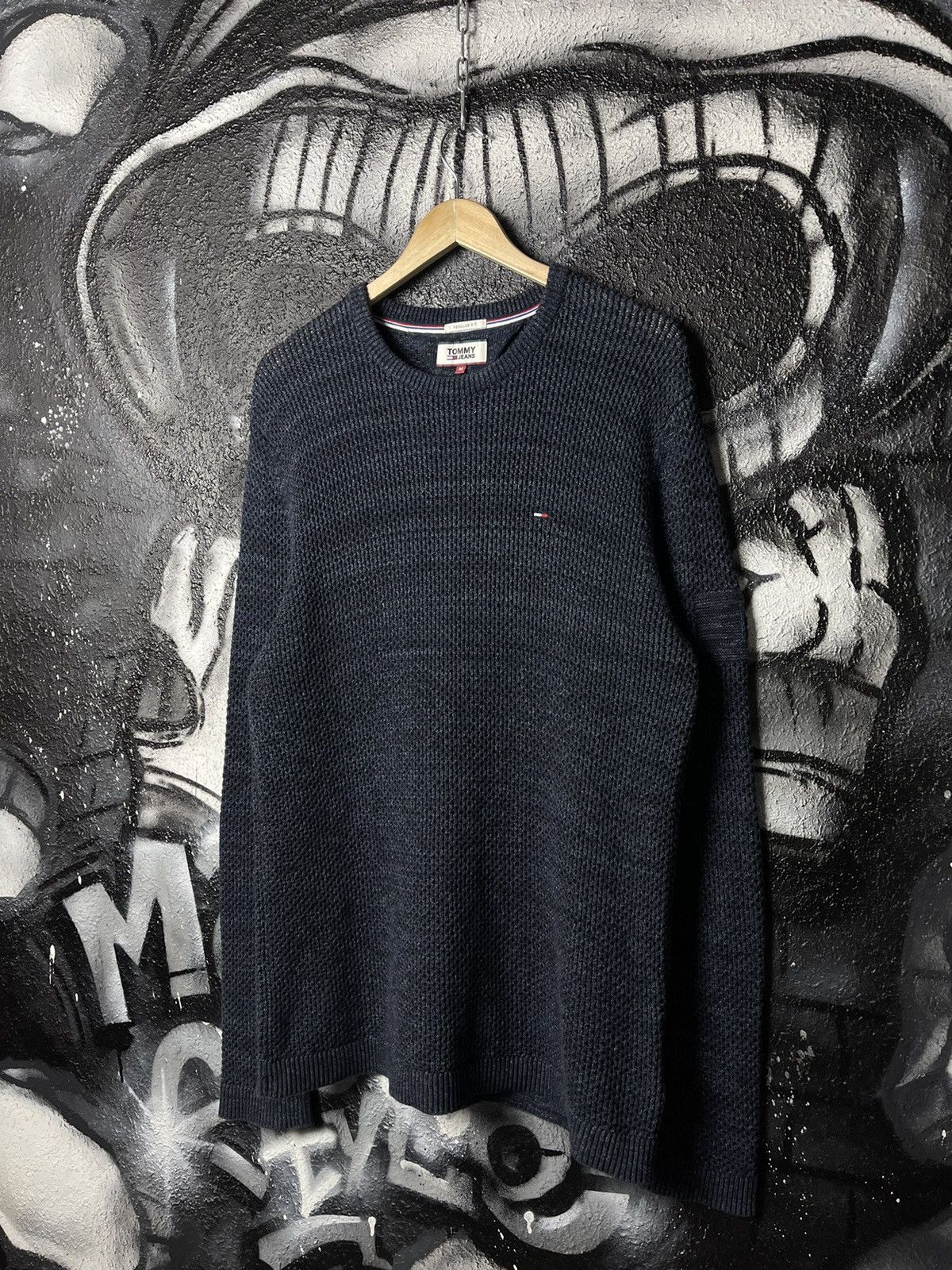 Tommy Hilfiger Tommy Jeans Oversized Knited Sweater Men’s Size M Size US M / EU 48-50 / 2 - 1 Thumbnail