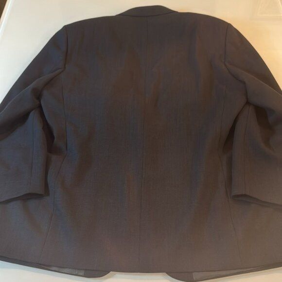 Oscar De La Renta Oscar de la Renta suit - jacket 48R pants 44/29 Size 48R - 8 Thumbnail