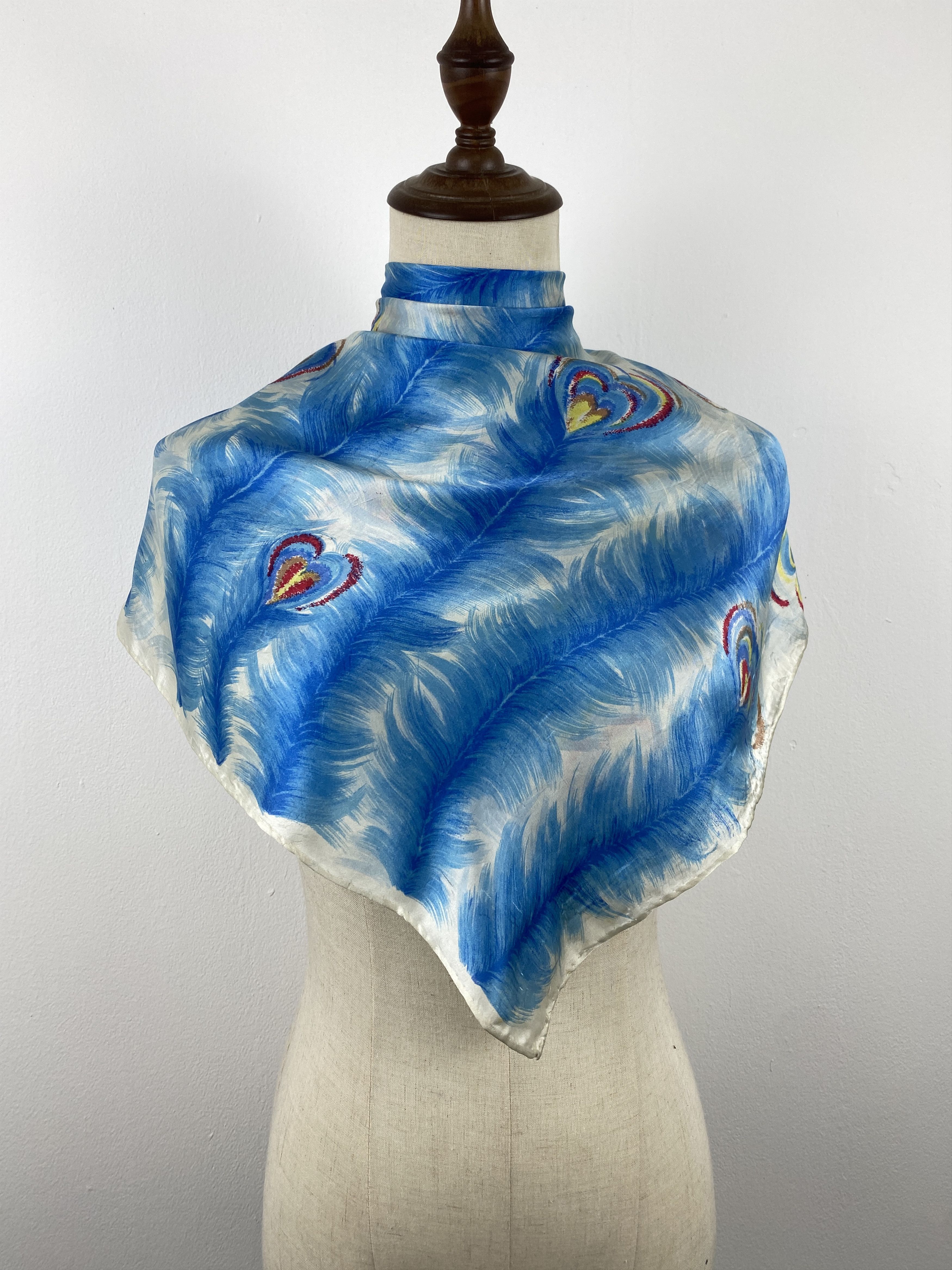 Japanese Brand Vintage Japan Brand Heart Silk Scarf SN0162 Size ONE SIZE - 2 Thumbnail