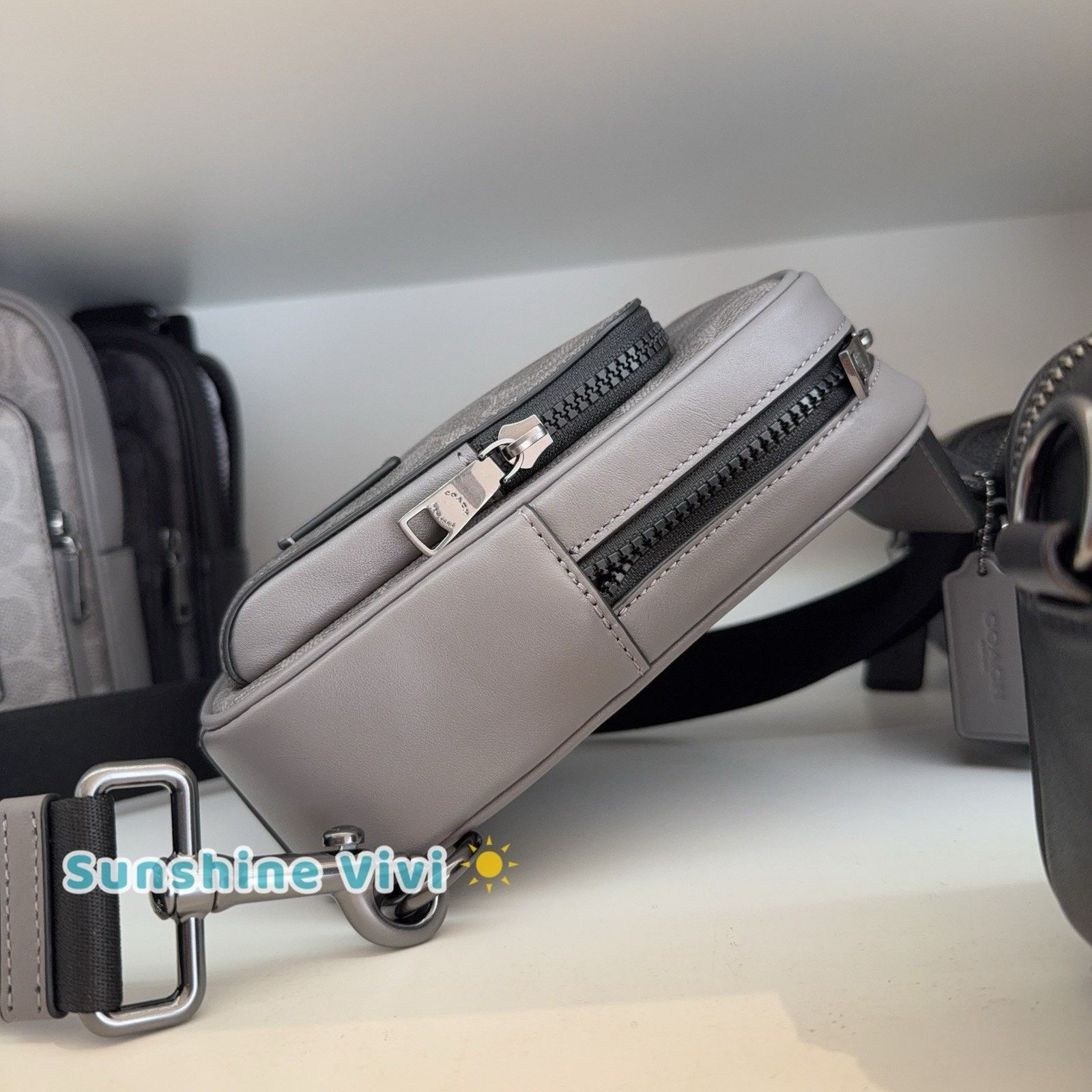 Coach NWT COACH RACER Sling Bag Men Leather CV763 Grey/Charcoal Size ONE SIZE - 6 Thumbnail