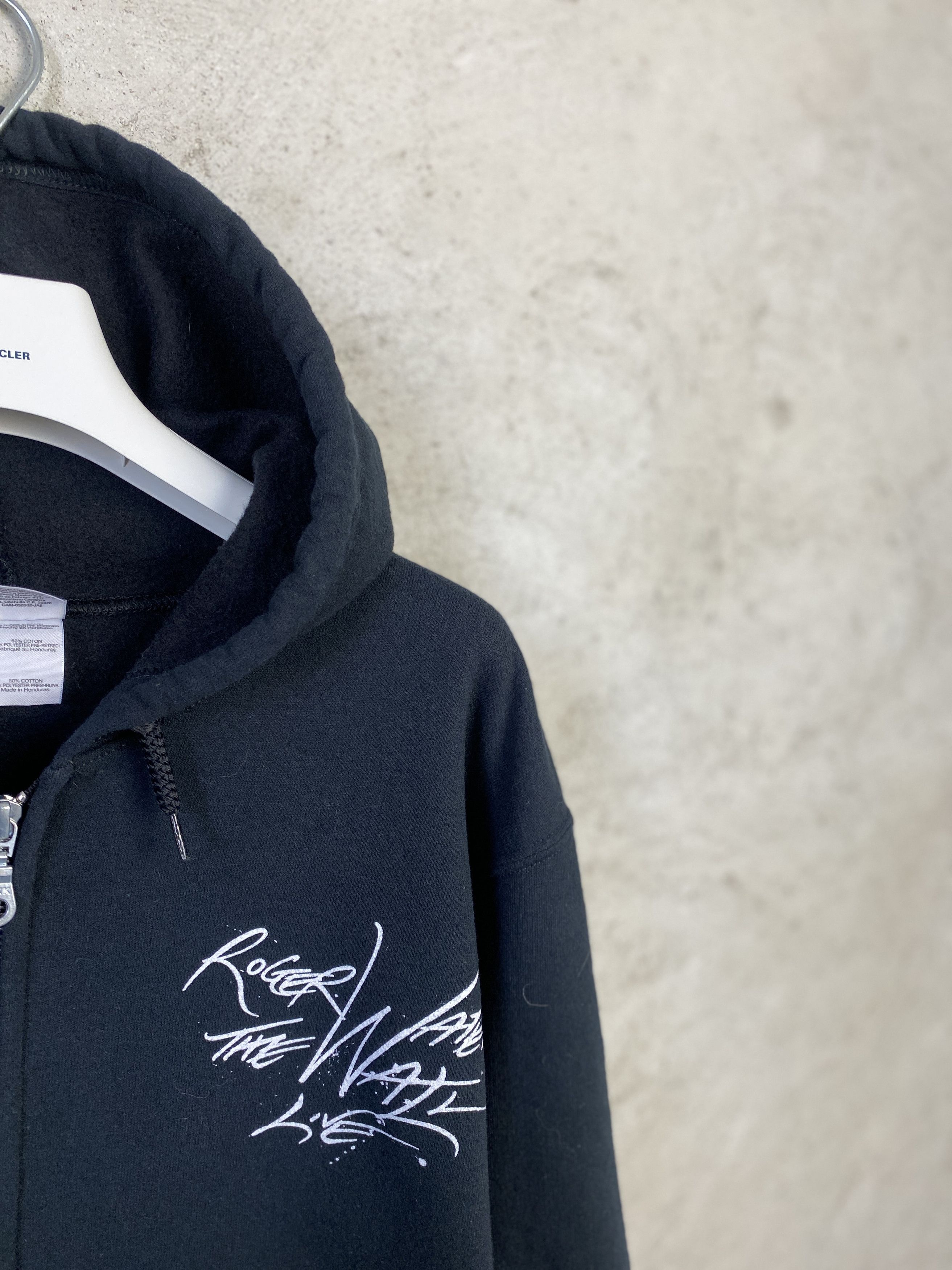 Band Tees Vintage Roger Waters The Wall Trust Us zip-up hoodie band Size US S / EU 44-46 / 1 - 3 Thumbnail