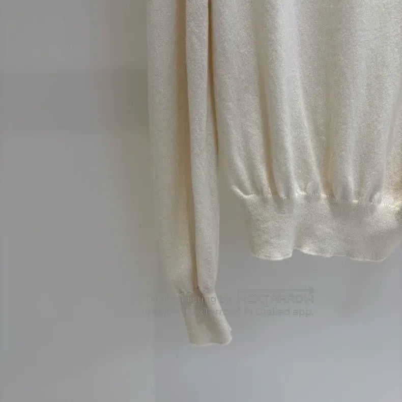 Louis Vuitton Louis Vuitton Pure cashmere turtleneck sweater with metal Size M / US 6-8 / IT 42-44 - 5 Thumbnail