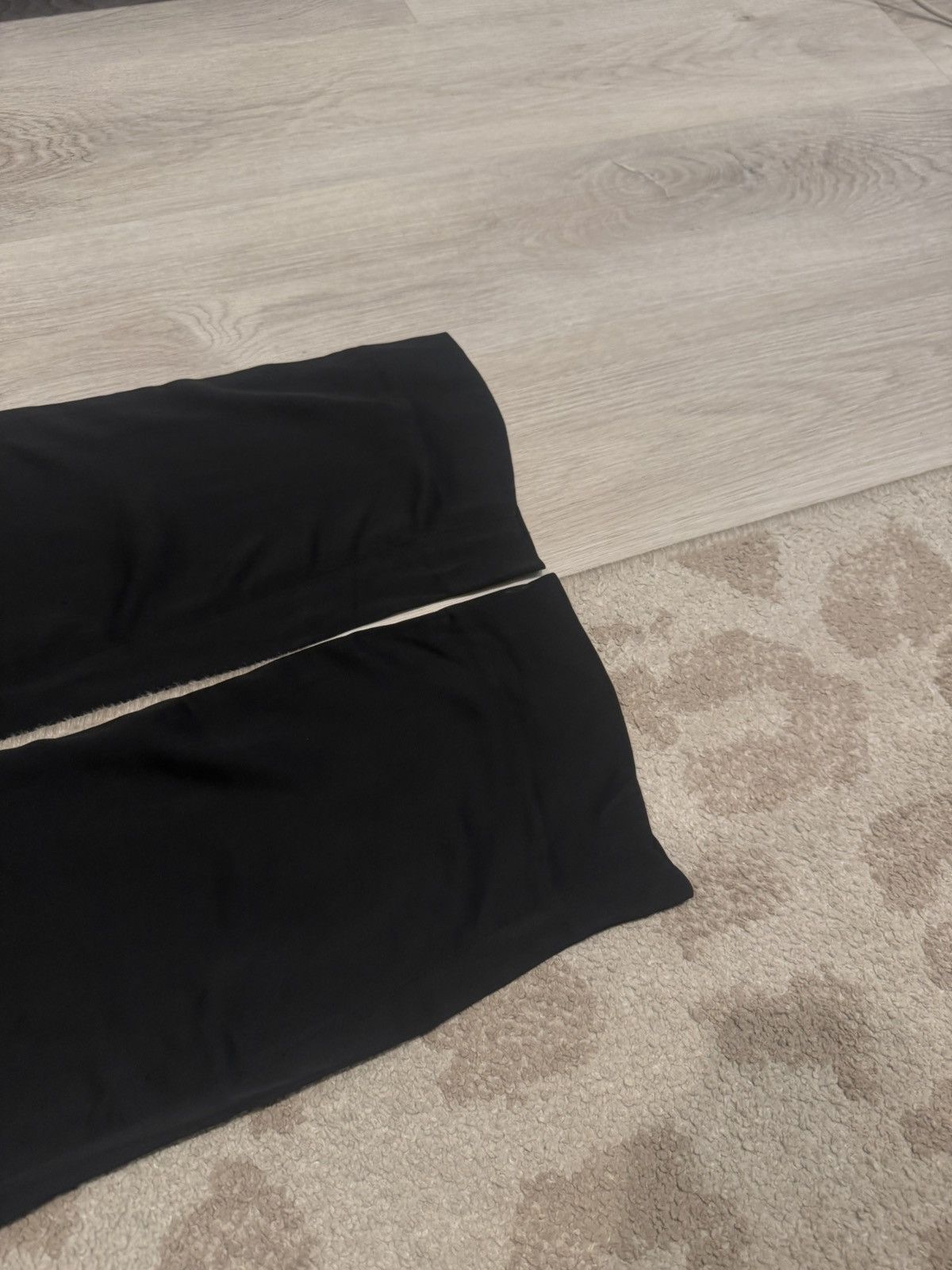 Balenciaga s/s 2018 silk wide leg sweatpants!! Size US 28 / EU 44 - 2 Thumbnail