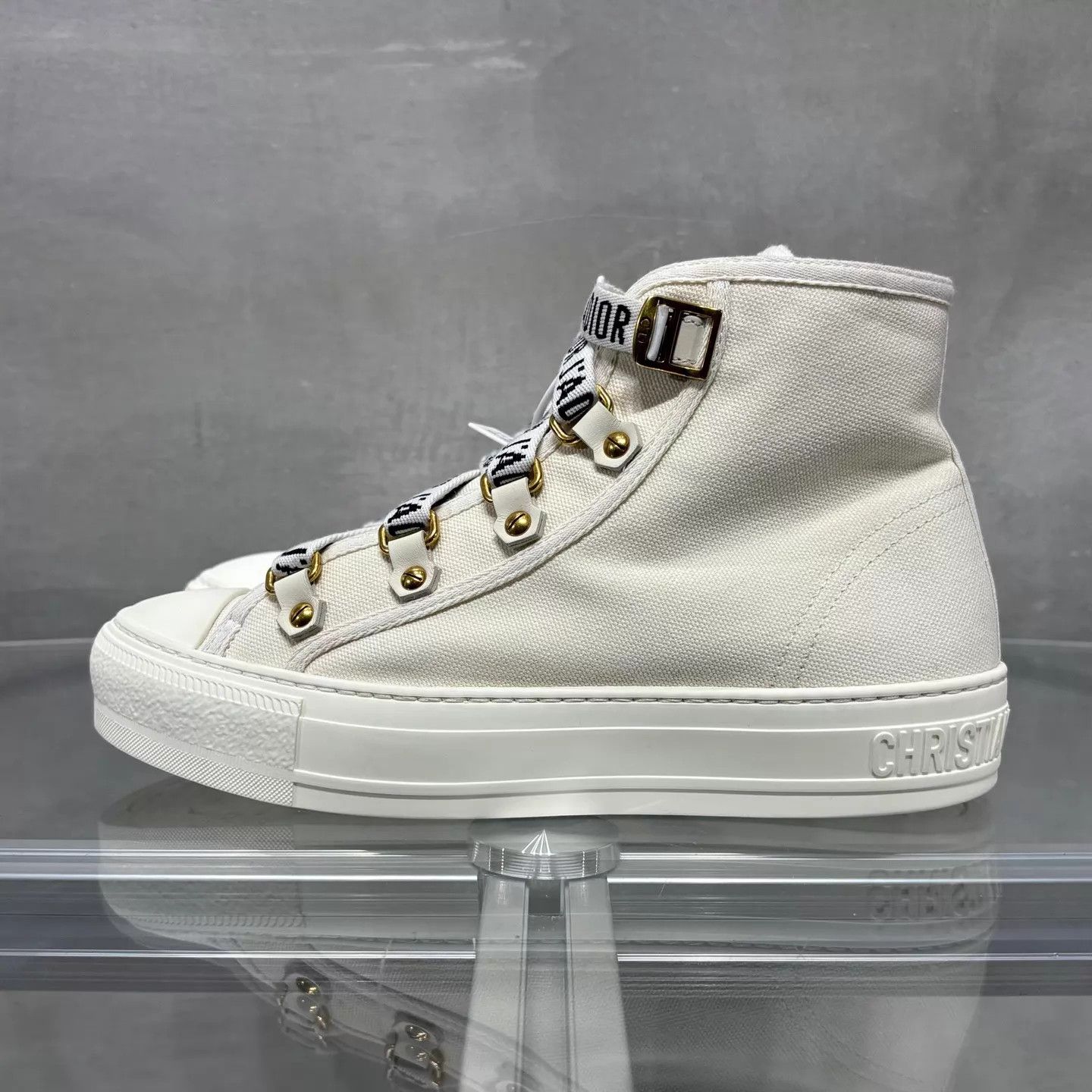 Dior Dior White Canvas Hi-Top Logo Sneaker 36.5 YH25547 Size US 6 / IT 36 - 3 Thumbnail