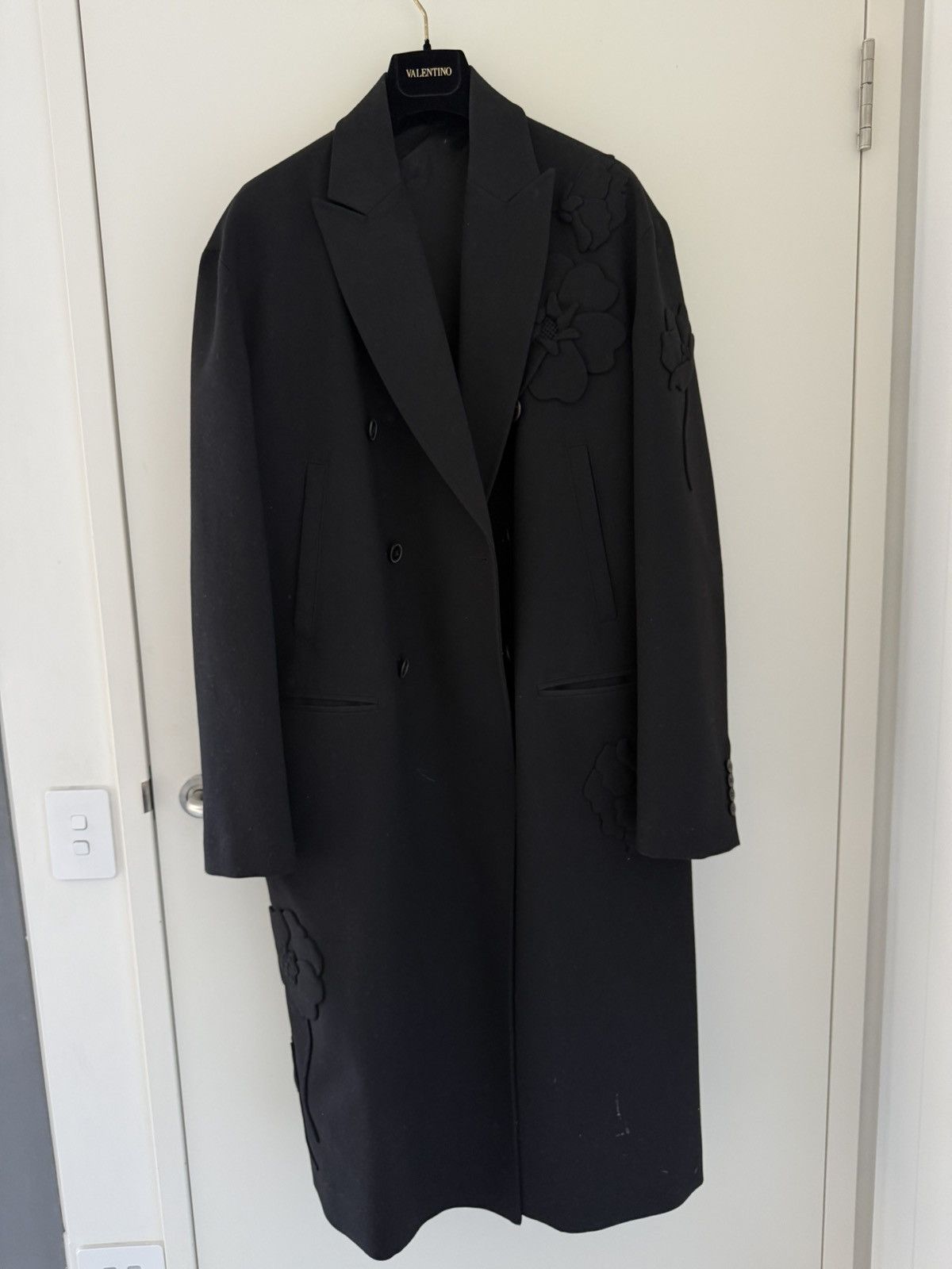 Valentino Valentino Uomo Floral Embroidered Coat Size US M / EU 48-50 / 2 - 1 Thumbnail