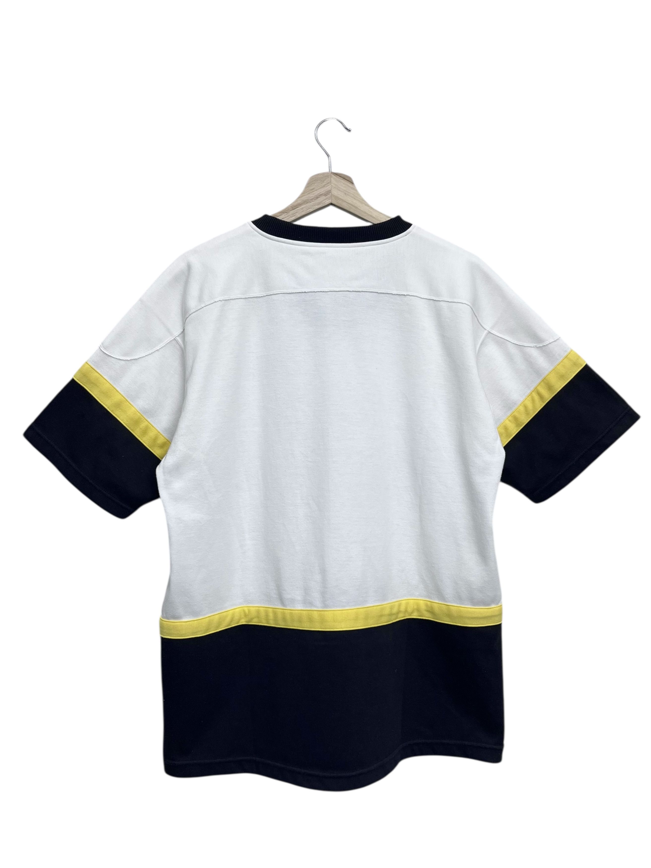 New Balance Vintage NEW BALANCE Big Logo V-neck Split T-Shirt Y2K HipHop Size US M / EU 48-50 / 2 - 3 Thumbnail