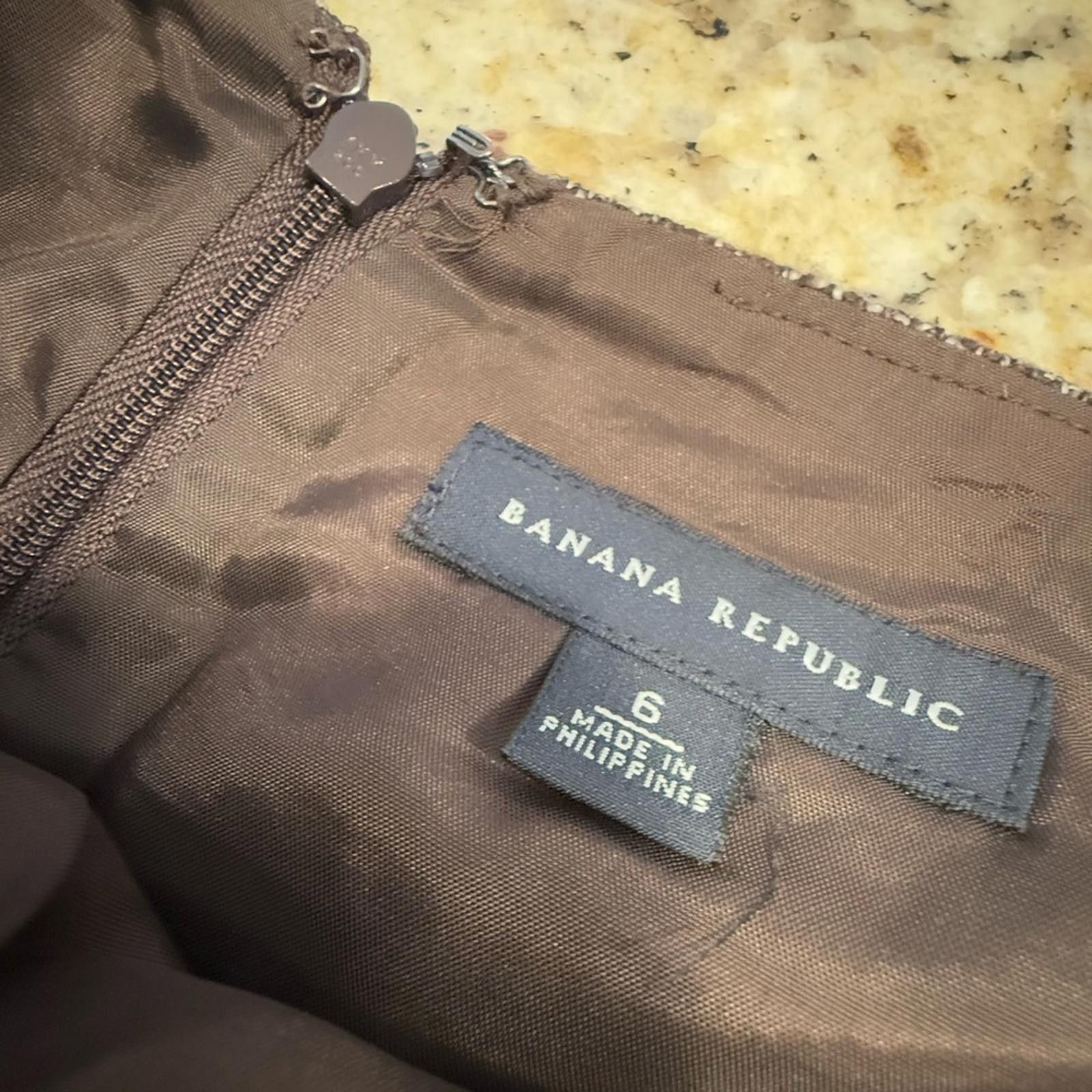 Banana Republic Banana Republic wool blend mini skirt SZ 6 Size 28" / US 6 / IT 42 - 4 Thumbnail