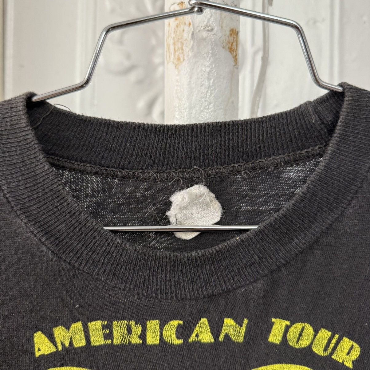 Vintage 1970s vintage Queen graphic band tour tshirt Size US XS / EU 42 / 0 - 4 Thumbnail