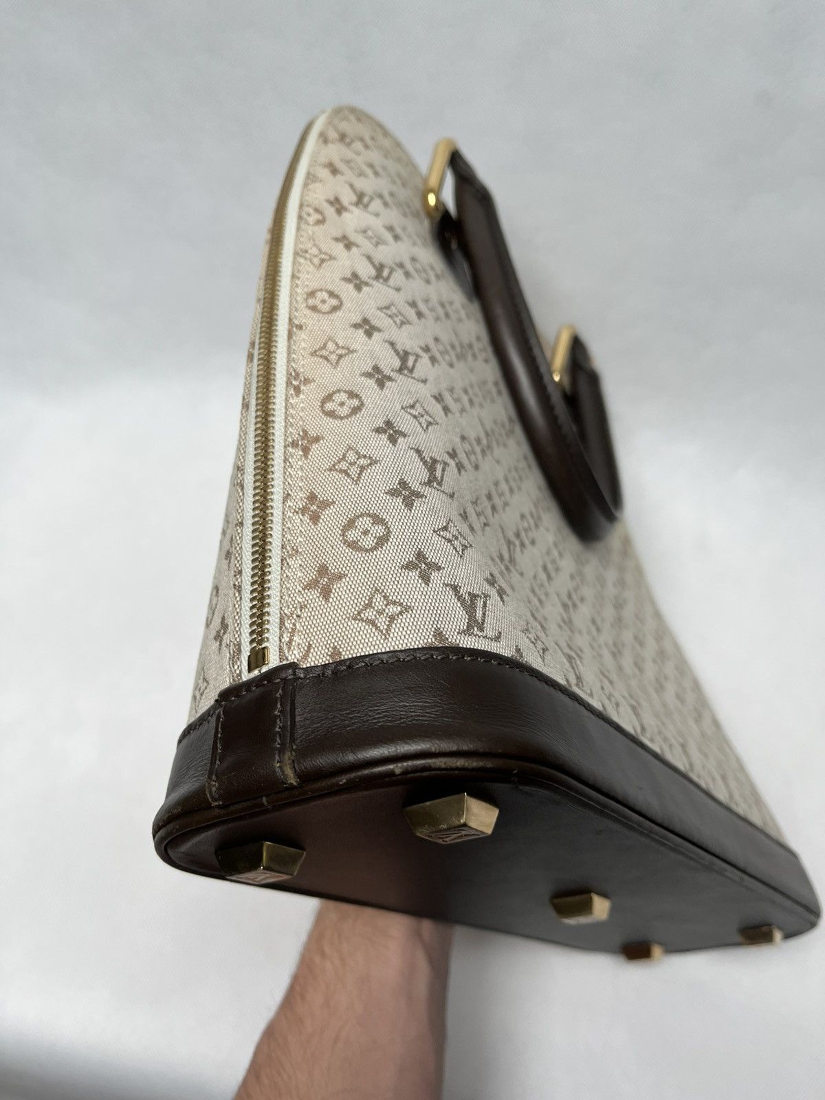 Louis Vuitton Louis Vuitton Alma cloth handbag grey monogram rare Size ONE SIZE - 18 Thumbnail
