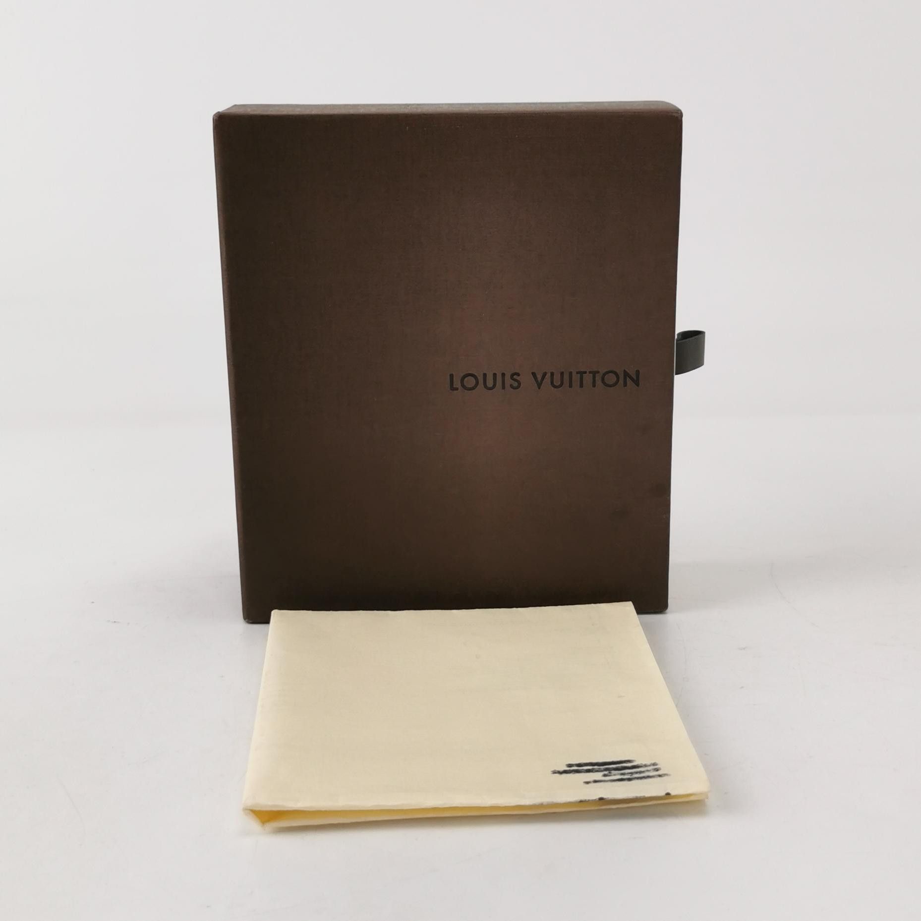 Louis Vuitton Louis Vuitton (LV) Multiple Cowhide Solid Color Bifold Wall Size ONE SIZE - 9 Thumbnail