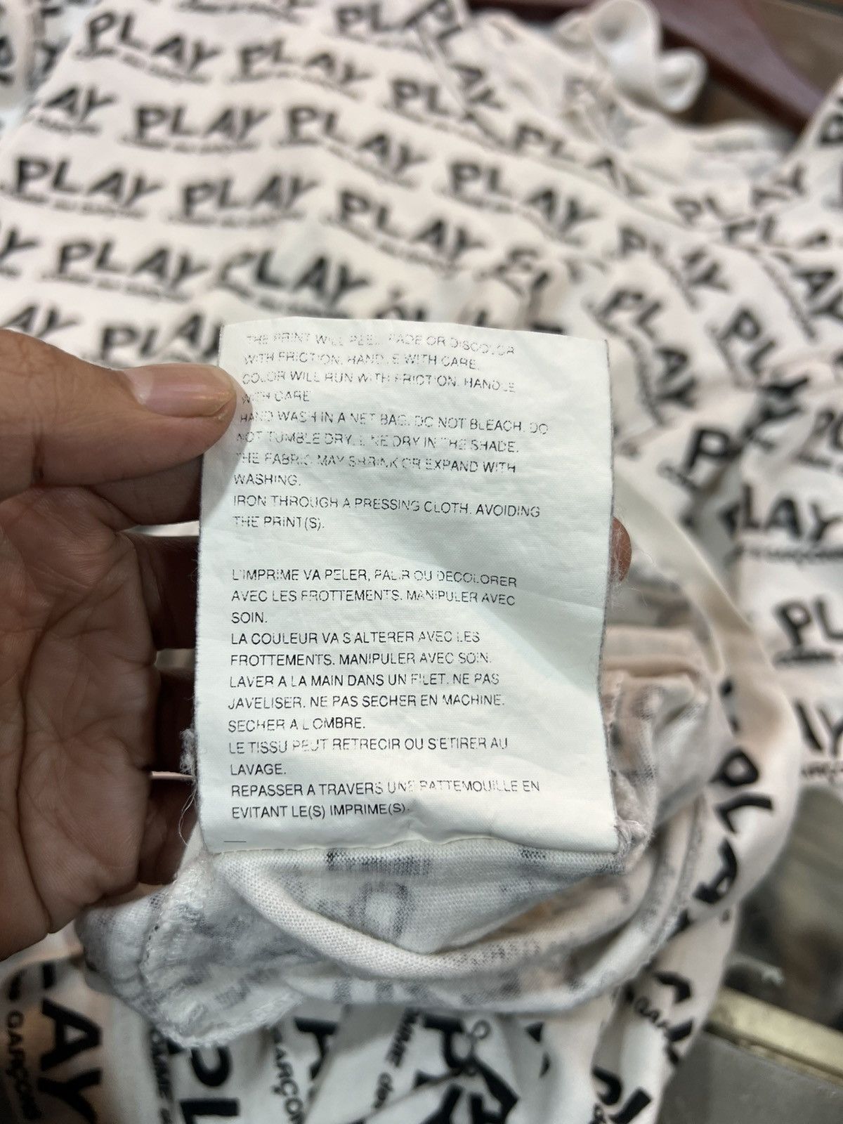 Comme des Garcons PLAY Comme Des Garcons PLAY Overprint Tee Size US M / EU 48-50 / 2 - 8 Thumbnail