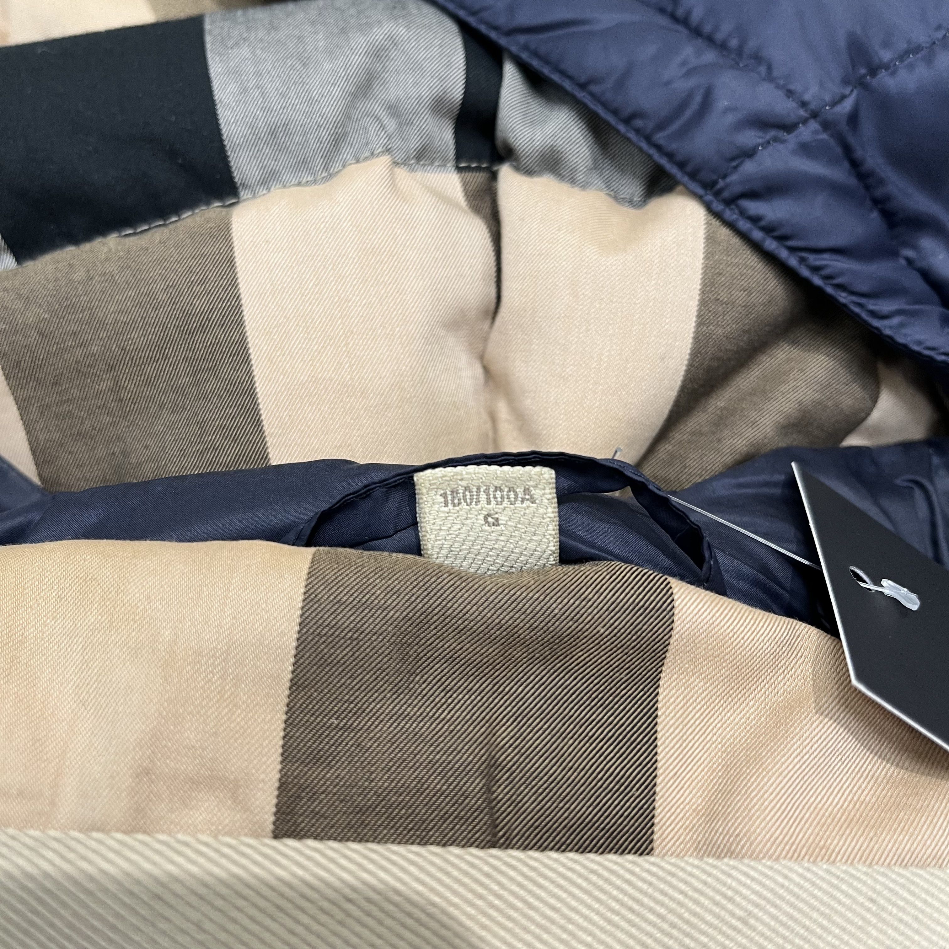 Burberry Burberry Lightweight Navy Puffer Jacket Size US L / EU 52-54 / 3 - 5 Thumbnail