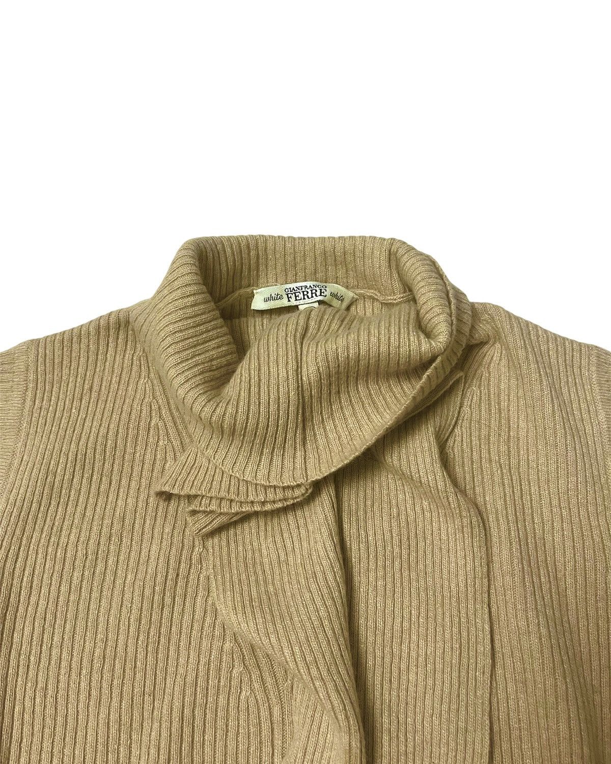 Gianfranco Ferre Gianfranco Ferre Y2K Asymmetrical Draped Sleeveless Knit Top Size M / US 6-8 / IT 42-44 - 4 Thumbnail