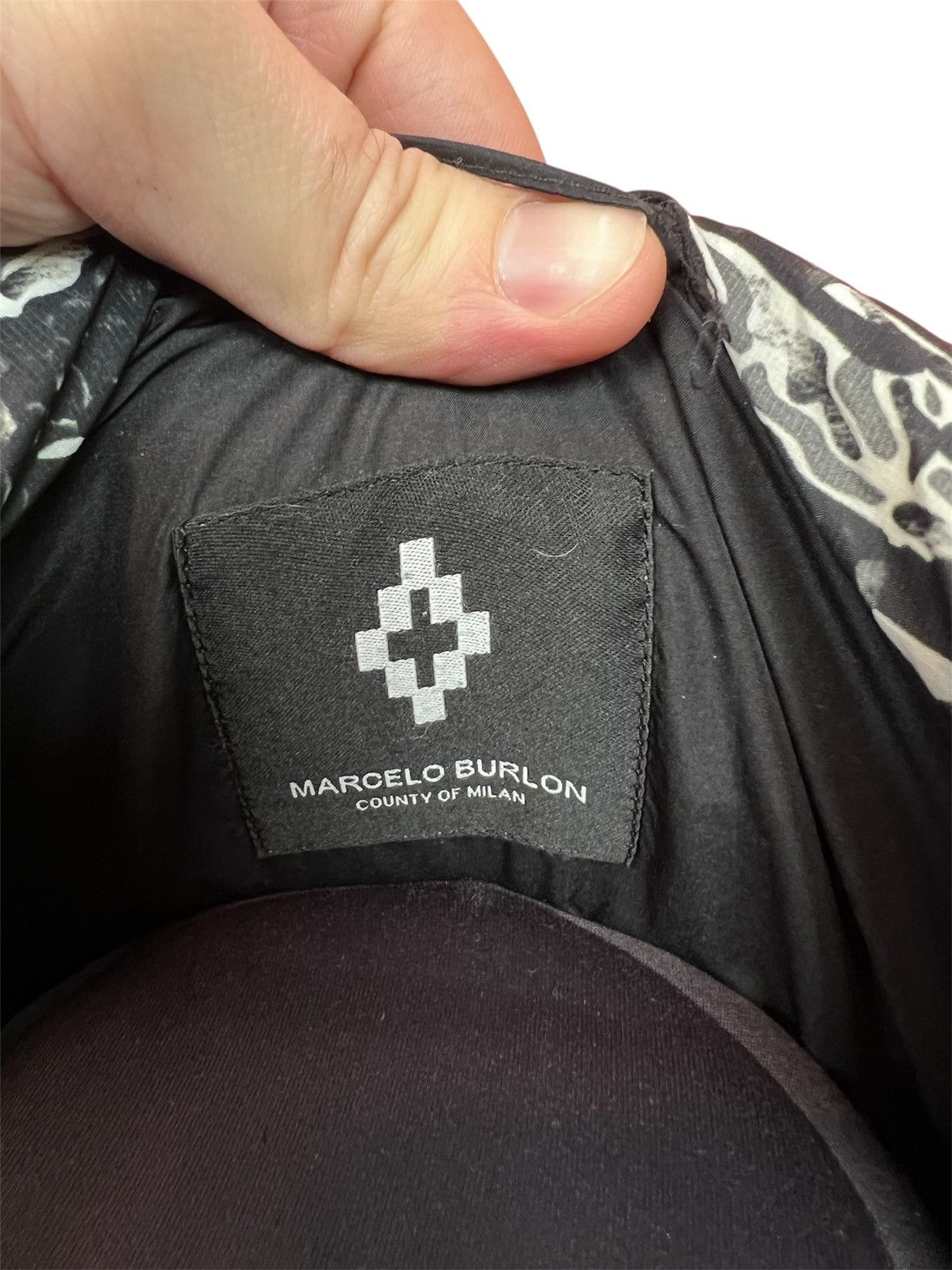 Marcelo Burlon marcelo Burlon down jacket luxury printed hooded printed Size US L / EU 52-54 / 3 - 9 Thumbnail
