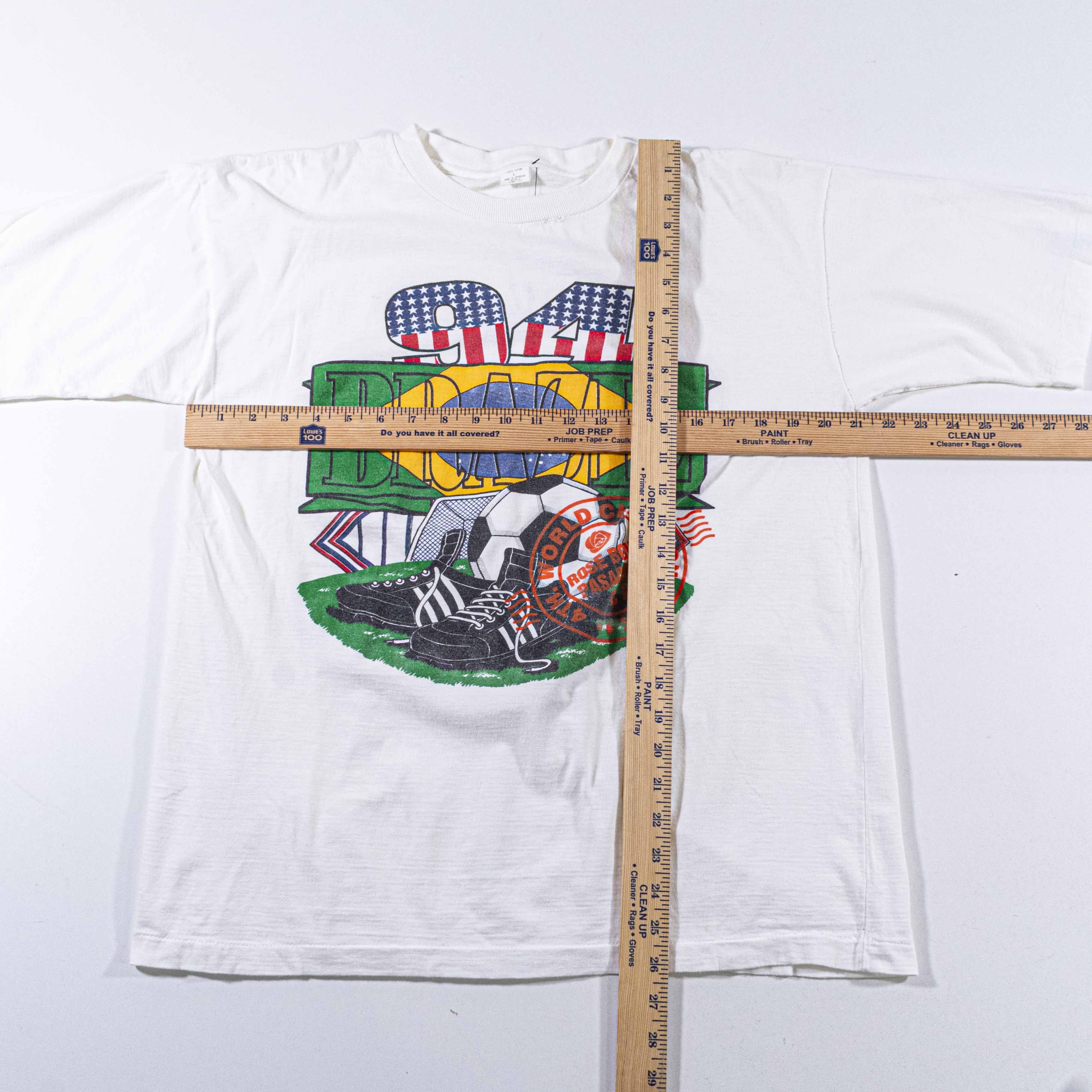 Vintage Vintage 1994 World Cup Brazil Champions T-Shirt Rose Bowl 94 Size US L / EU 52-54 / 3 - 3 Thumbnail
