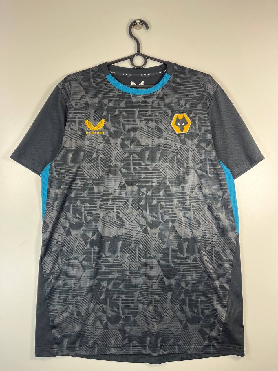 Castore Wolverhampton Wanderers 2022-23 Training Shirt Castore Sz M Size US M / EU 48-50 / 2 - 1 Thumbnail