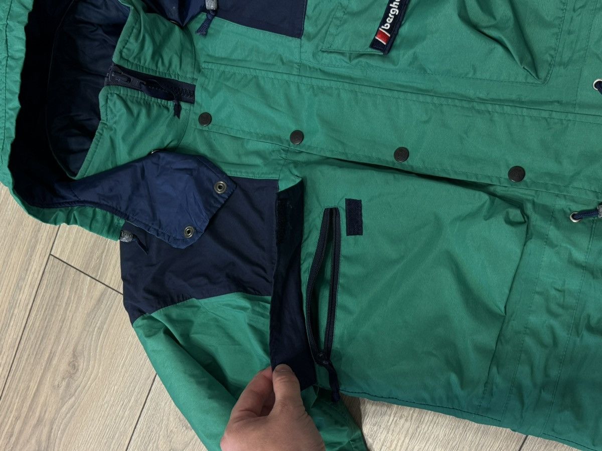 Berghaus Vintage Berghaus Serac Extrem 90s Gore-Tex Size S Size US S / EU 44-46 / 1 - 7 Thumbnail