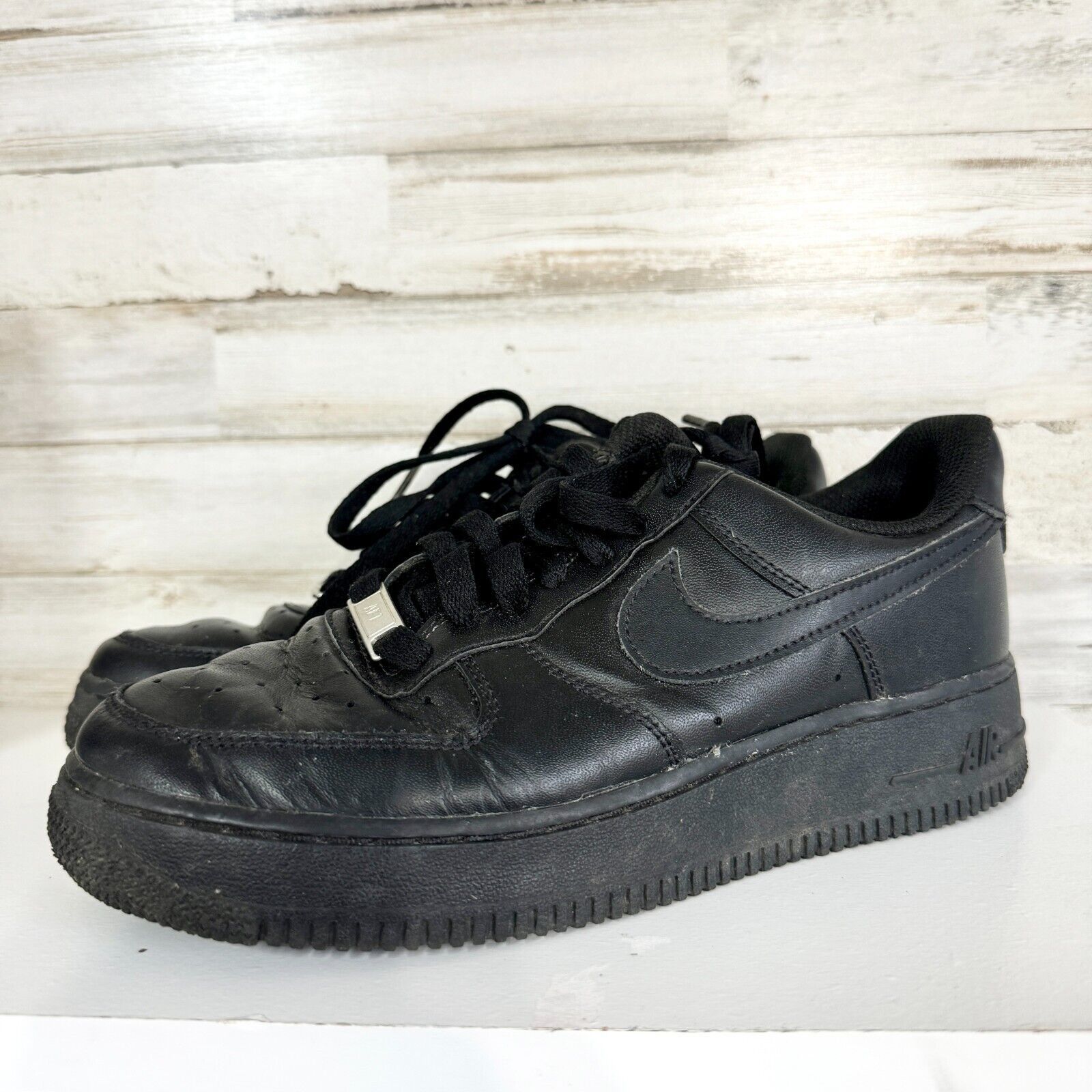 Nike Vtg Nike Air Force 1 07 W 8.5 Low Supreme Black Sneakers Size US 8.5 / IT 38.5 - 1 Thumbnail