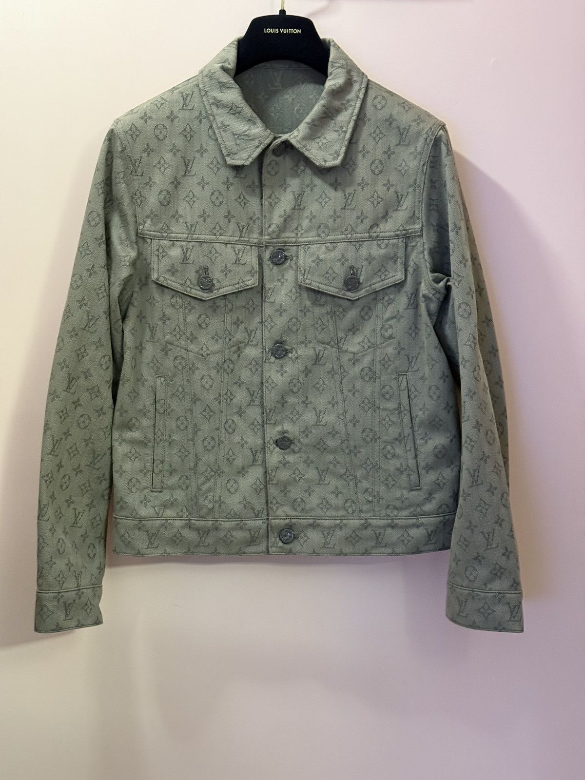 Louis Vuitton Louis Vuitton grey monogram denim jacket 44 Size US S / EU 44-46 / 1 - 2 Thumbnail
