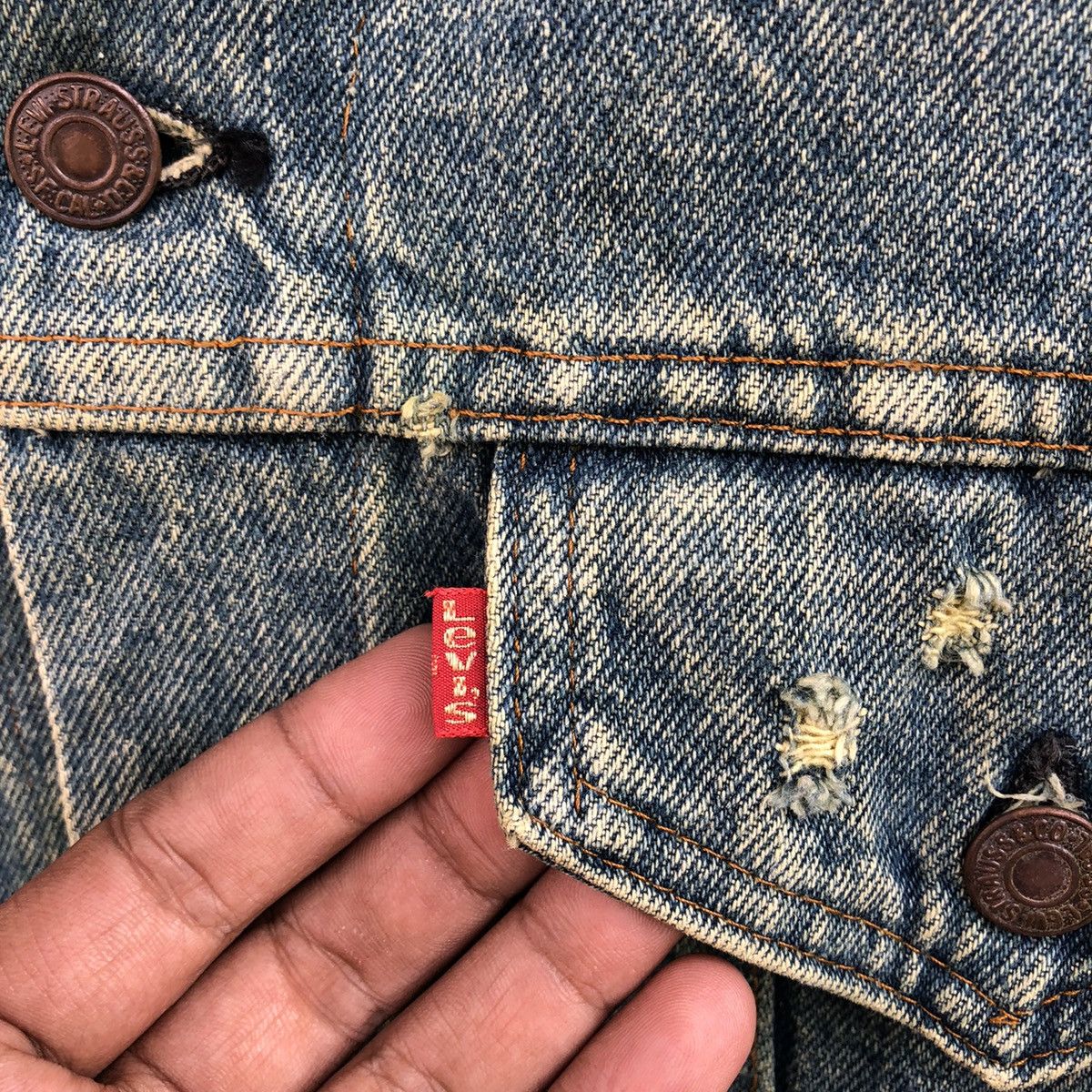 Levi's Vintage Clothing Vintage 80s Levis THRASHED Trucker Jacket Made In USA 🇺🇸 Size US M / EU 48-50 / 2 - 7 Thumbnail