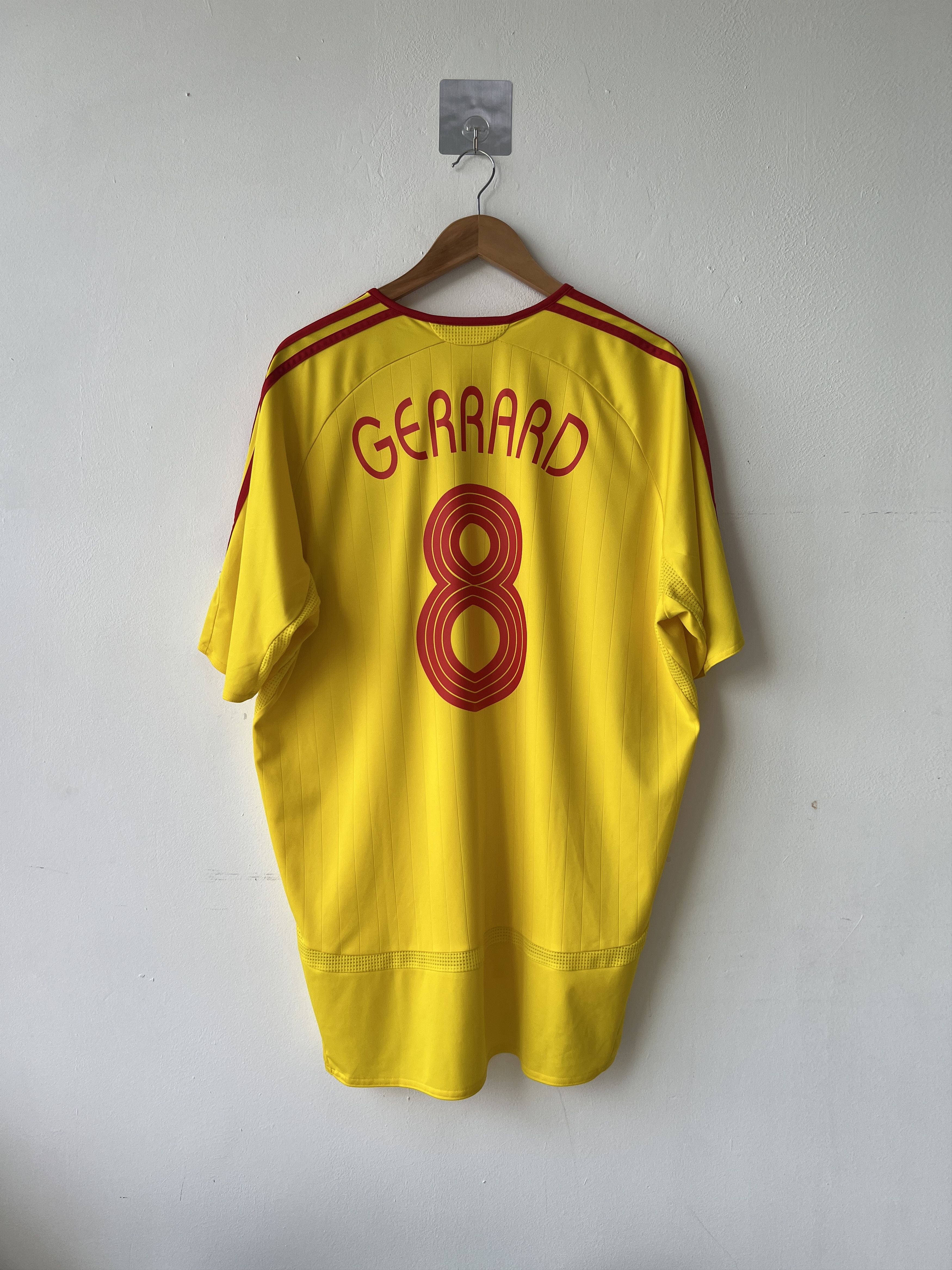 Adidas (XL) Liverpool 2006-07 Away Kit Gerrard #8 Size US XL / EU 56 / 4 - 1 Thumbnail