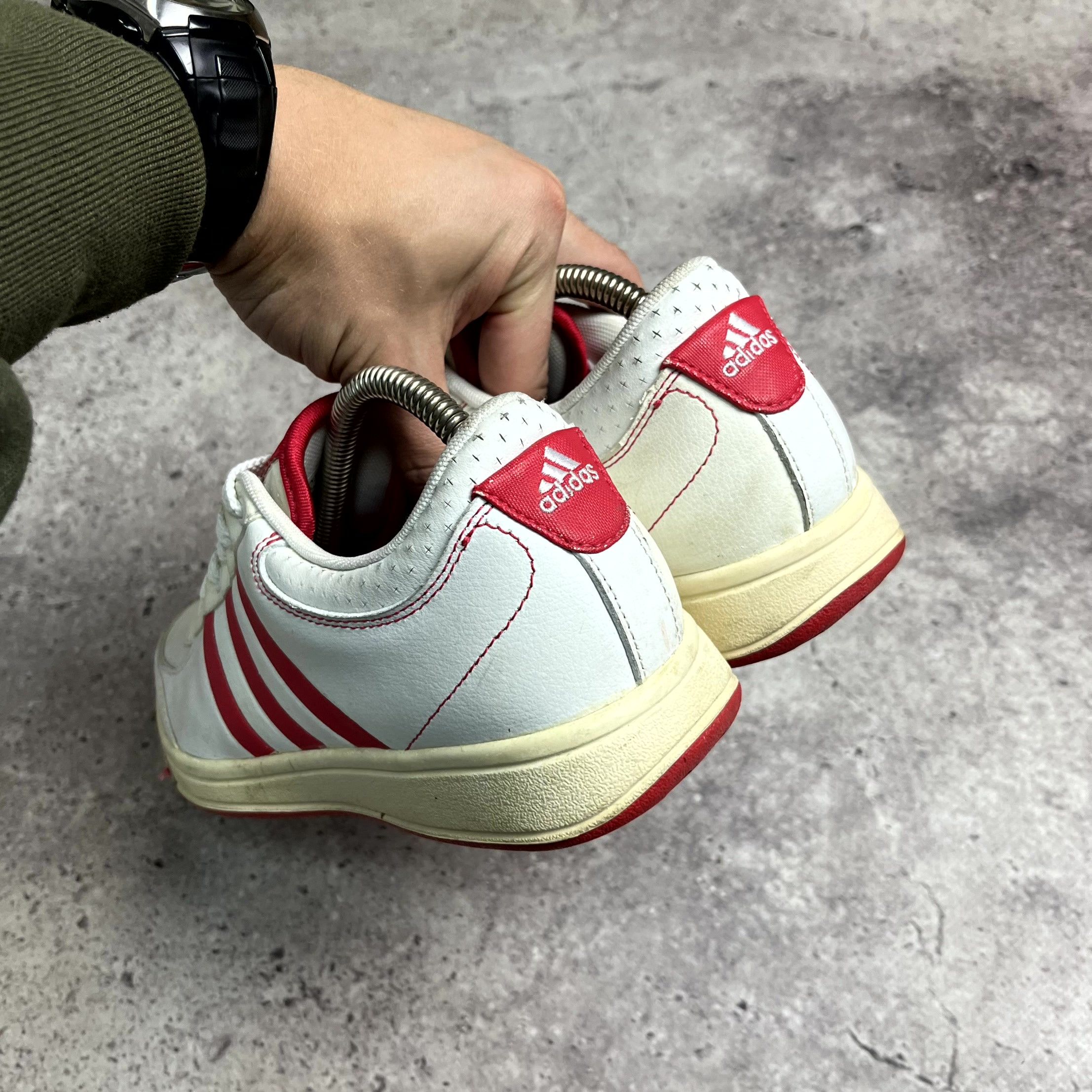 Adidas Y2K Adidas White Leather Low Top Sneakers Size US 7 EU 38 Size US 7 / IT 37 - 5 Thumbnail