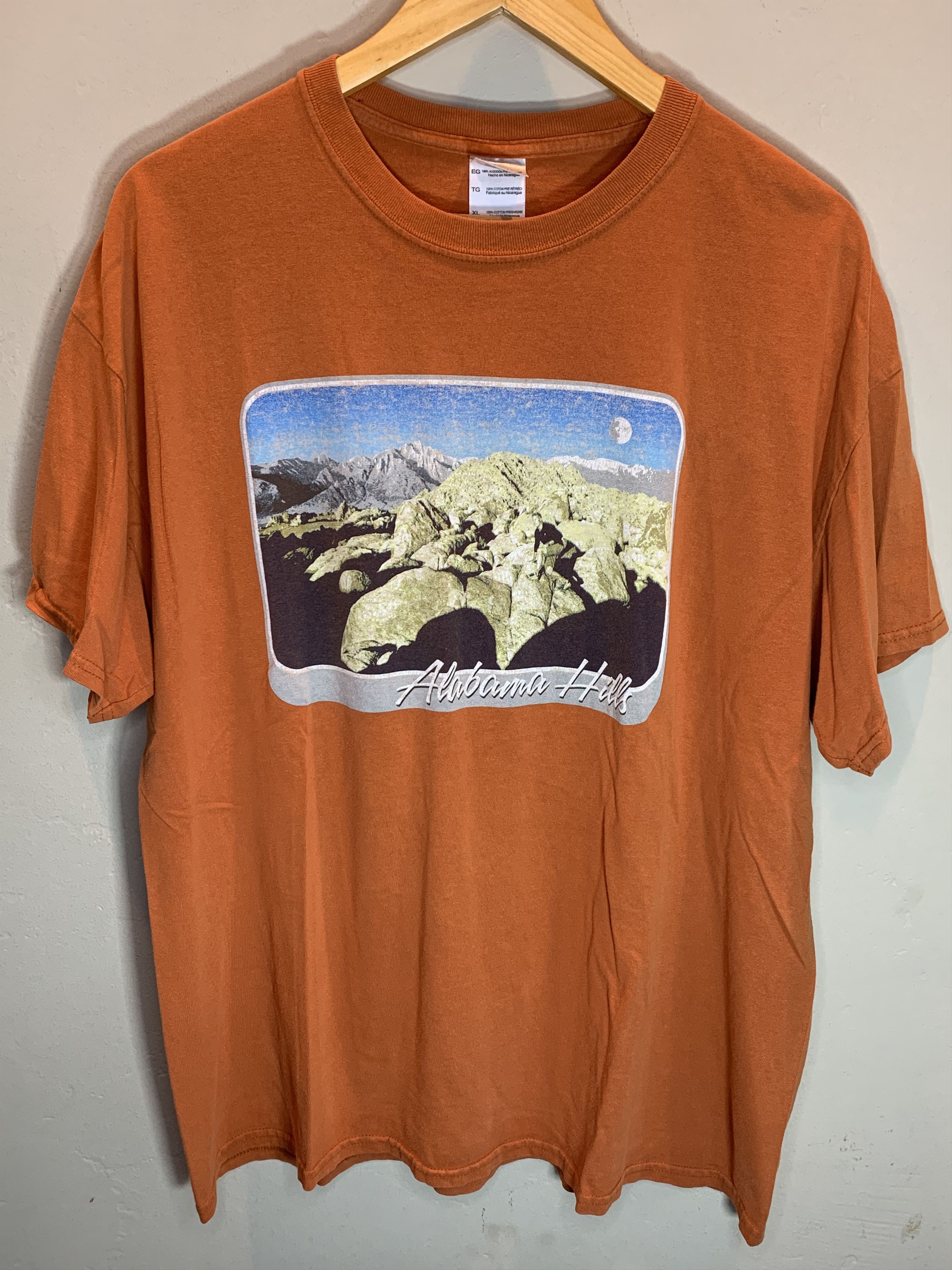 Vintage RARE Vintage Alabama Hills Got Rocks Hiking Nature Art Shirt Size US XL / EU 56 / 4 - 1 Thumbnail