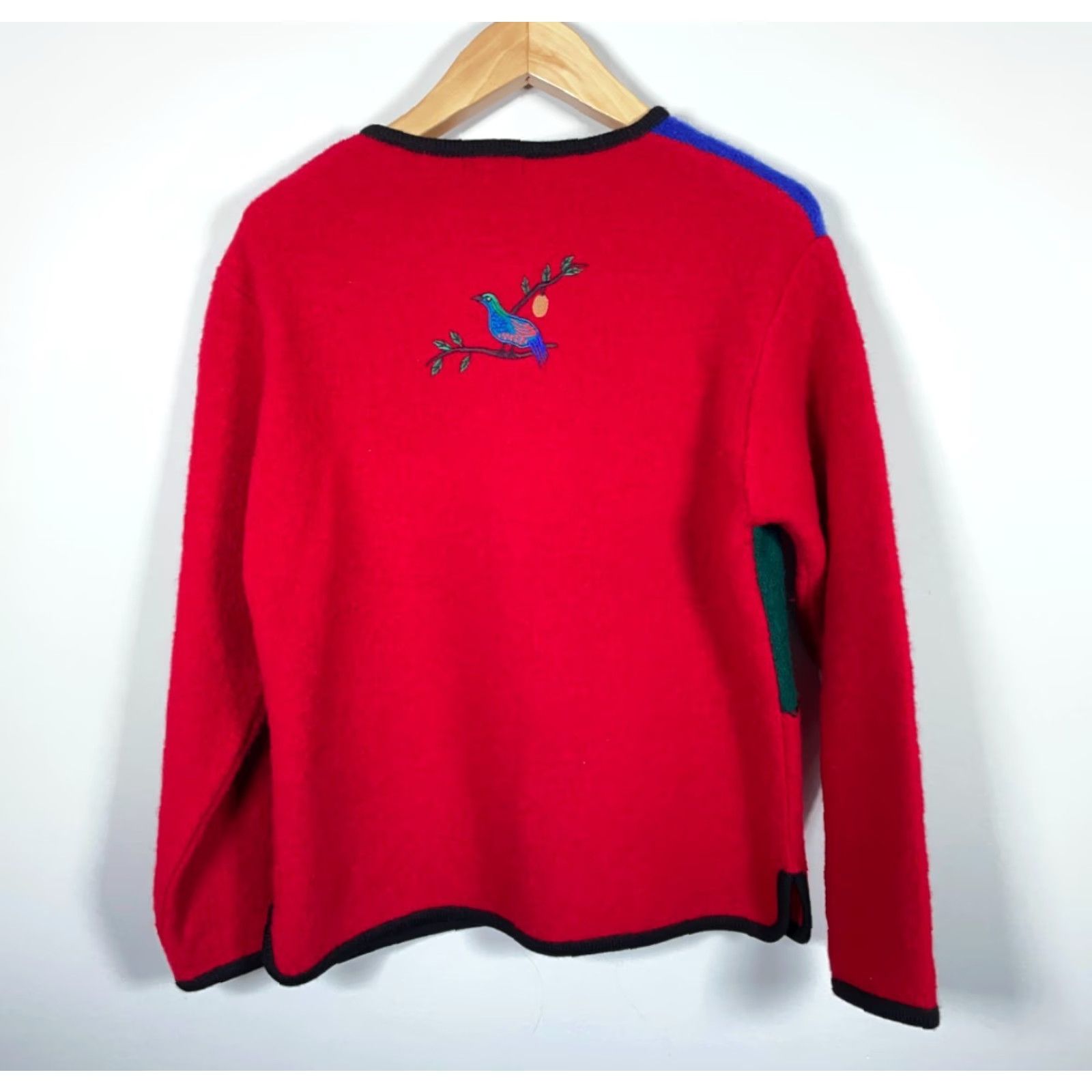 Vintage VINTAGE Tally Ho Sweater Cardigan Women’s Medium Red 12 Days of Christmas 90s Ugly Christmas Santa Crew Neck Long Sleeve Wool Knit Pattern Geometric Size M / US 6-8 / IT 42-44 - 2 Thumbnail