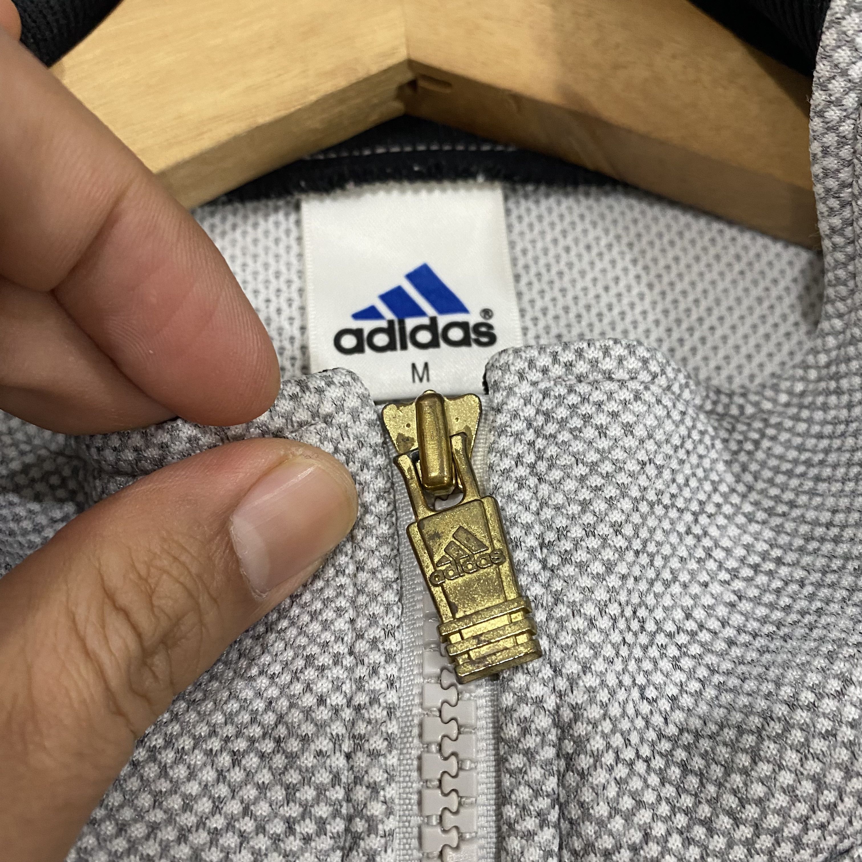 Adidas Vintage adidas retro track jacket size m Size US M / EU 48-50 / 2 - 9 Thumbnail