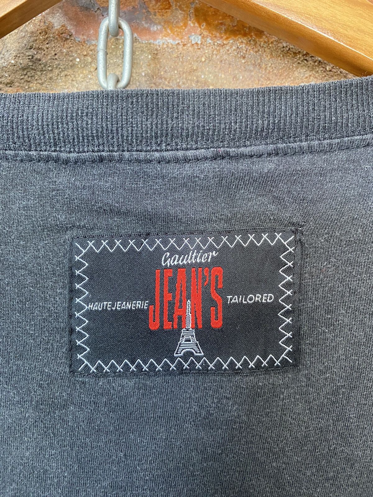 Jean Paul Gaultier AW1992 JPG Roman Faces Sleeve Size US L / EU 52-54 / 3 - 10 Thumbnail