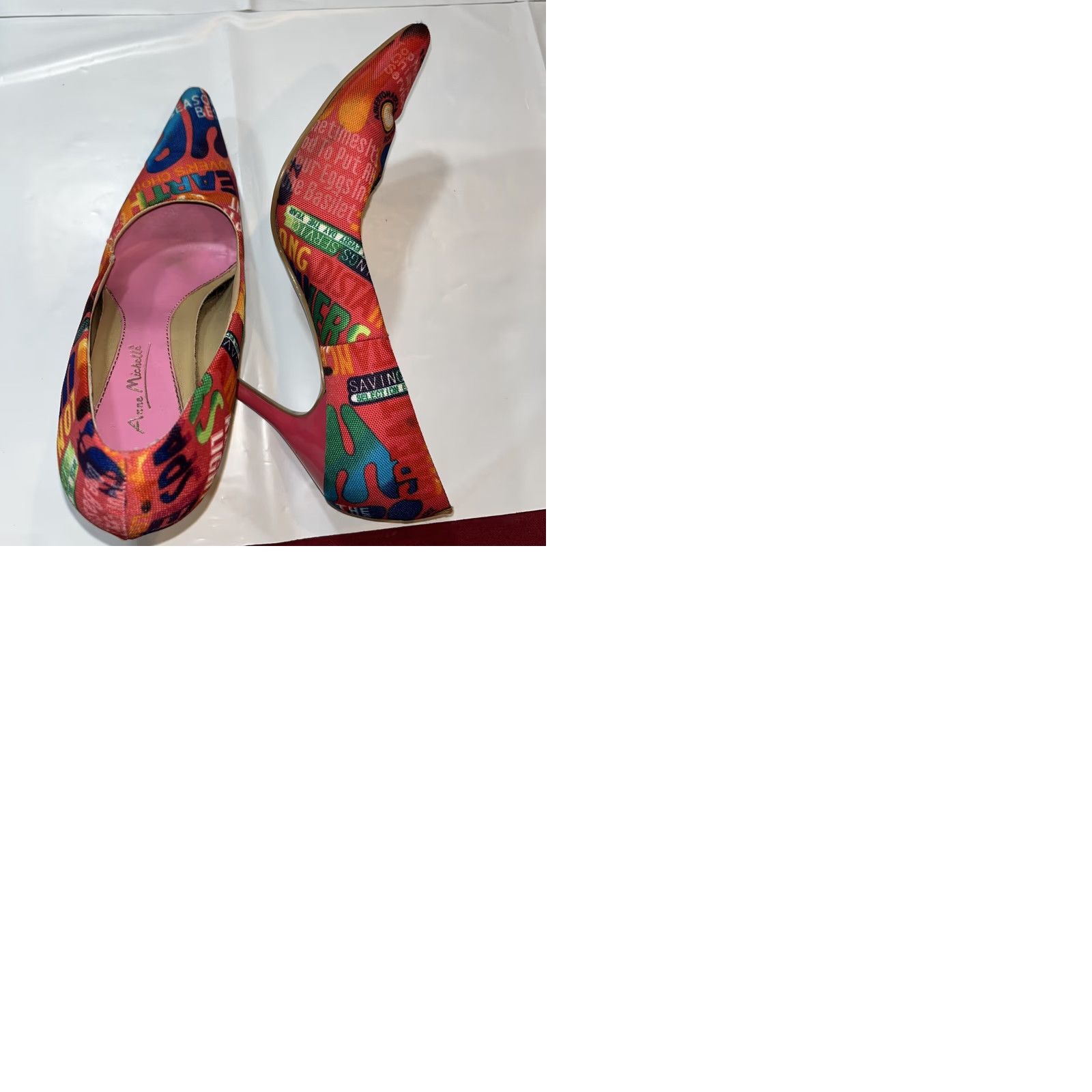Vintage VINTAGE Anne Michelle Grafitti Word Art Pump Heel 4” Fuel 01 Stiletto Pink 7.5 Womens Shoes Size US 8 / IT 38 - 10 Thumbnail