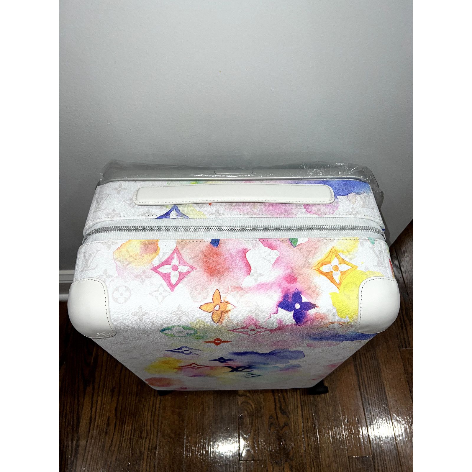 Louis Vuitton Louis Vuitton Horizon 55 Cabin Rolling Luggage Travel Bag Size ONE SIZE - 4 Thumbnail