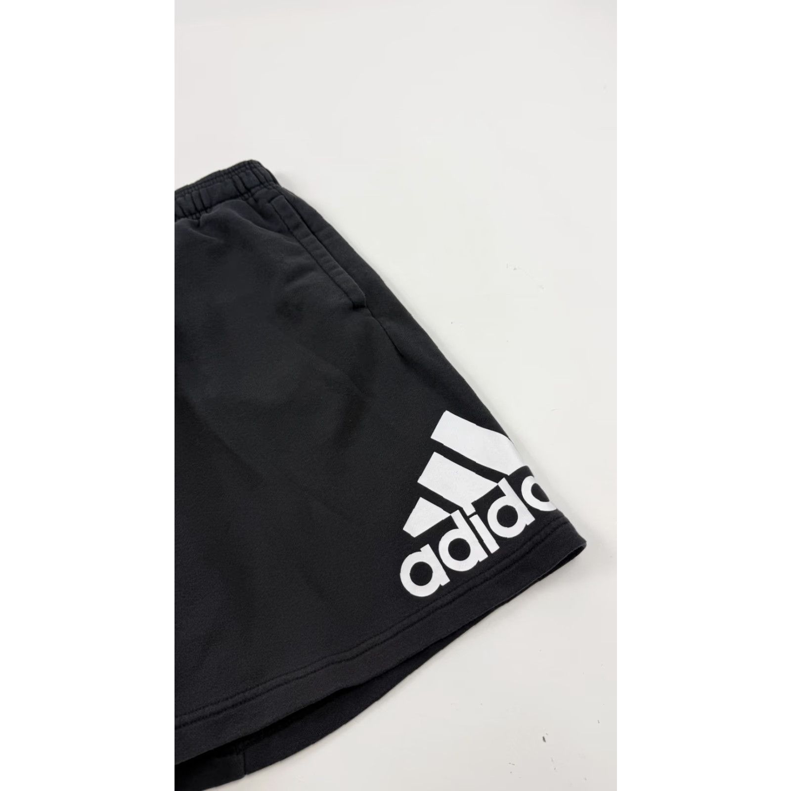 Adidas Adidas Shorts Mens Large Black Fleece Logo Athletic Training Lounge Pockets Size US 33 - 2 Thumbnail