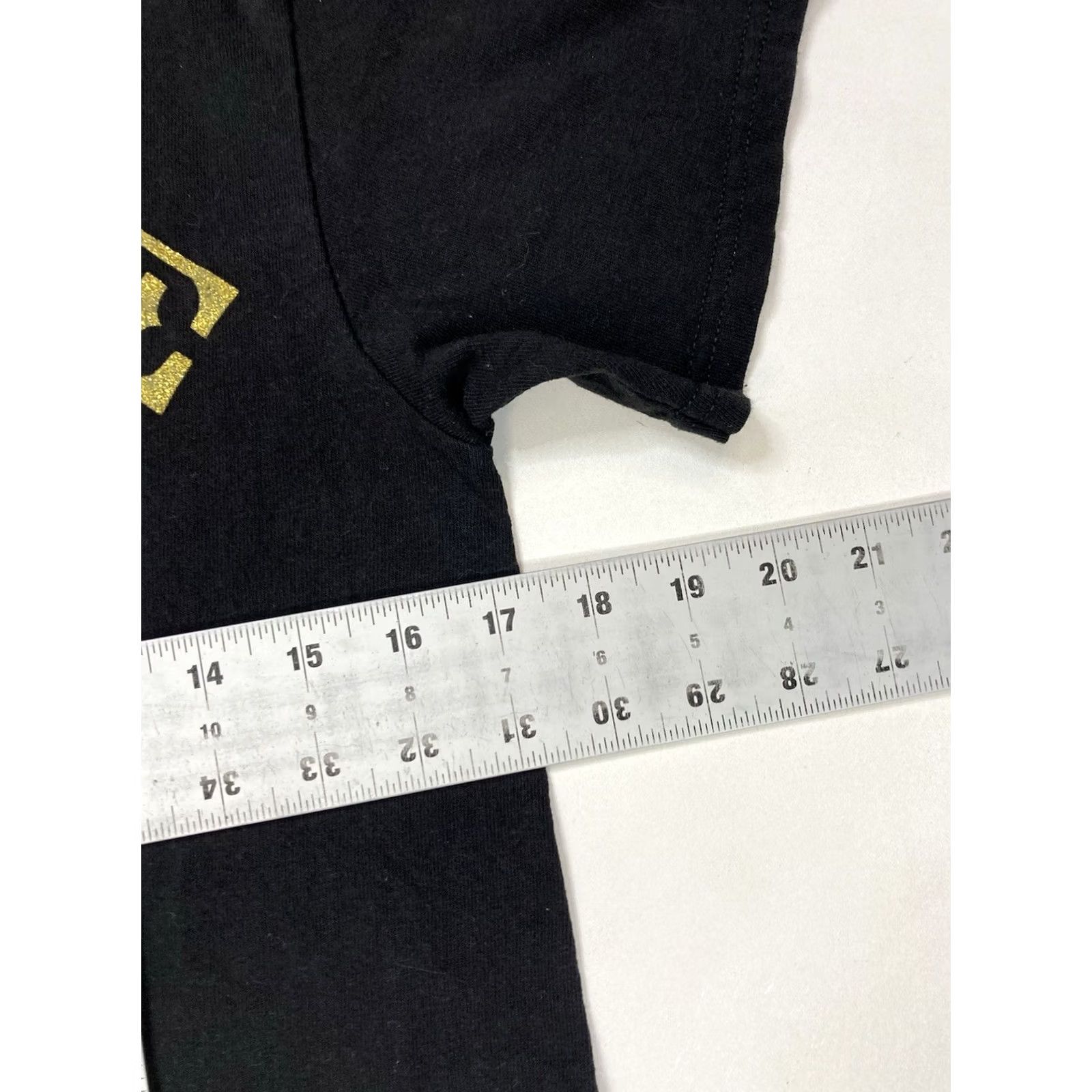 Vintage VINTAGE Death Row Records Dr Dre The Chronic T-Shirt Women Small Black Crew Neck Short Sleeve Pullover Casual Hip Hop Music 90s G Size S / US 4 / IT 40 - 6 Thumbnail