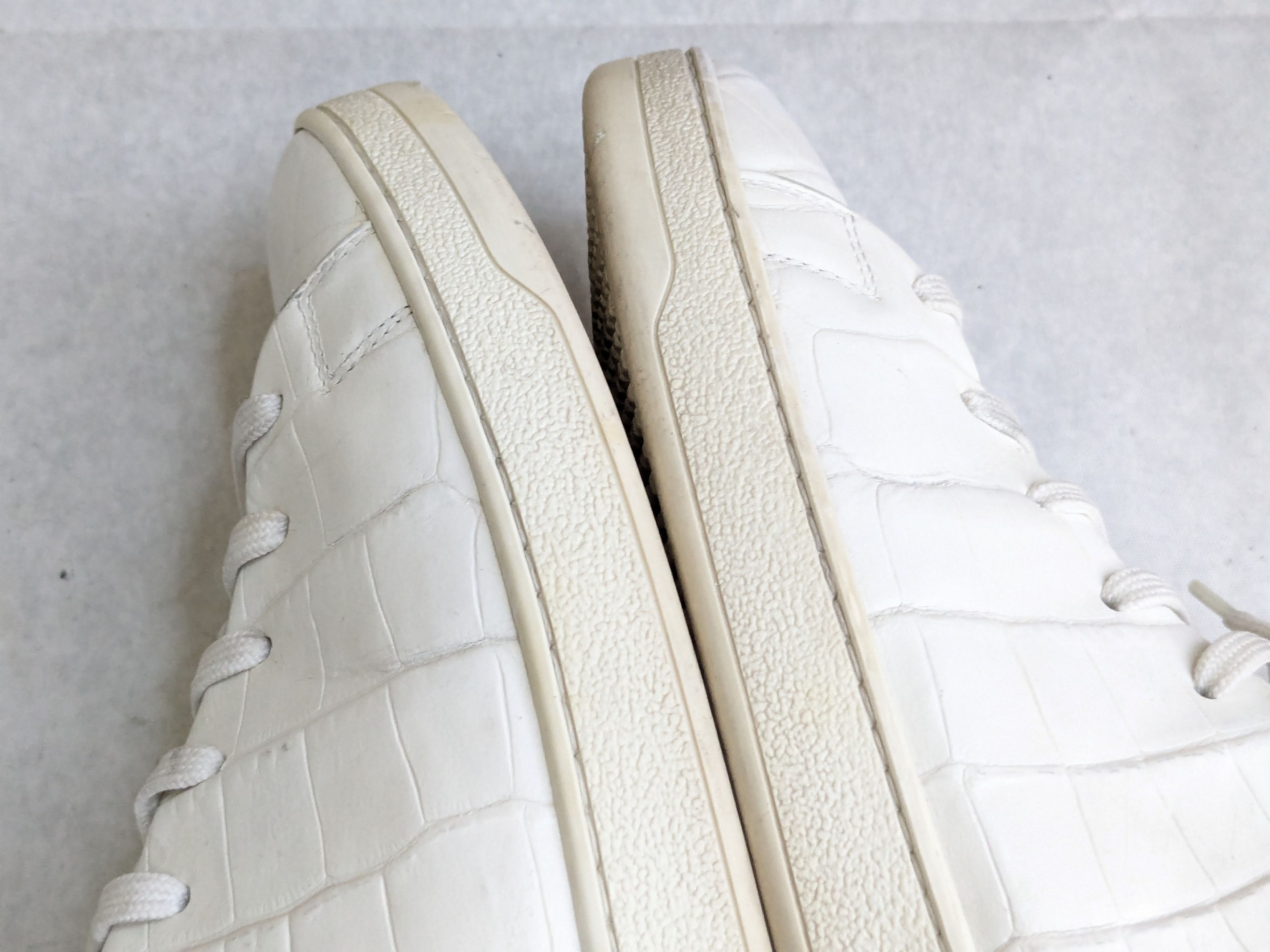 Louis Vuitton Louis Vuitton Frontrow Sneakers White 9 Croc Low Tops Size US 9 / EU 42 - 10 Thumbnail