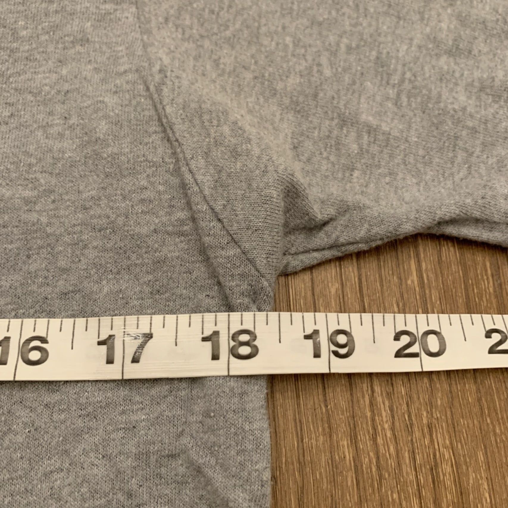 Hanes VINTAGE Farmer’s Pride T-Shirt Lincoln Walker Nebraska Brighton Fair Cow Feed Gray Size L Mens Size US L / EU 52-54 / 3 - 5 Thumbnail