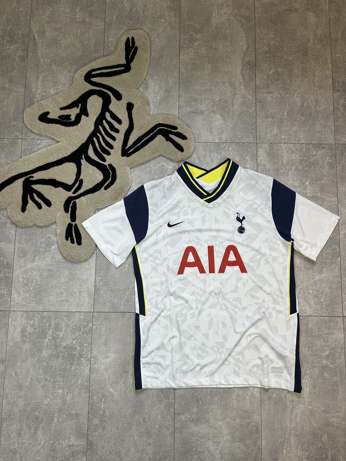 Nike Mens Vintage Nike FC Tottenham Hotspur t shirt soccer jersey Size US XL / EU 56 / 4 - 1 Thumbnail